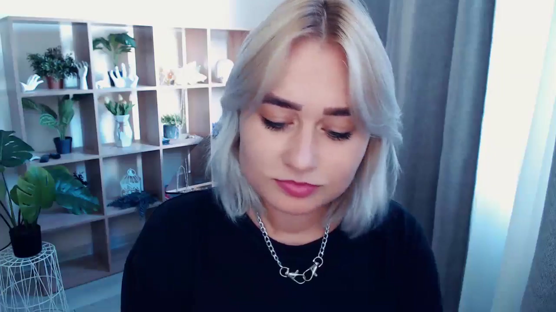 Gallery image thumbnail from Kukla_kolduna's myfreecams stream on, 08/04/2024, 15:22 image 13 of 20
