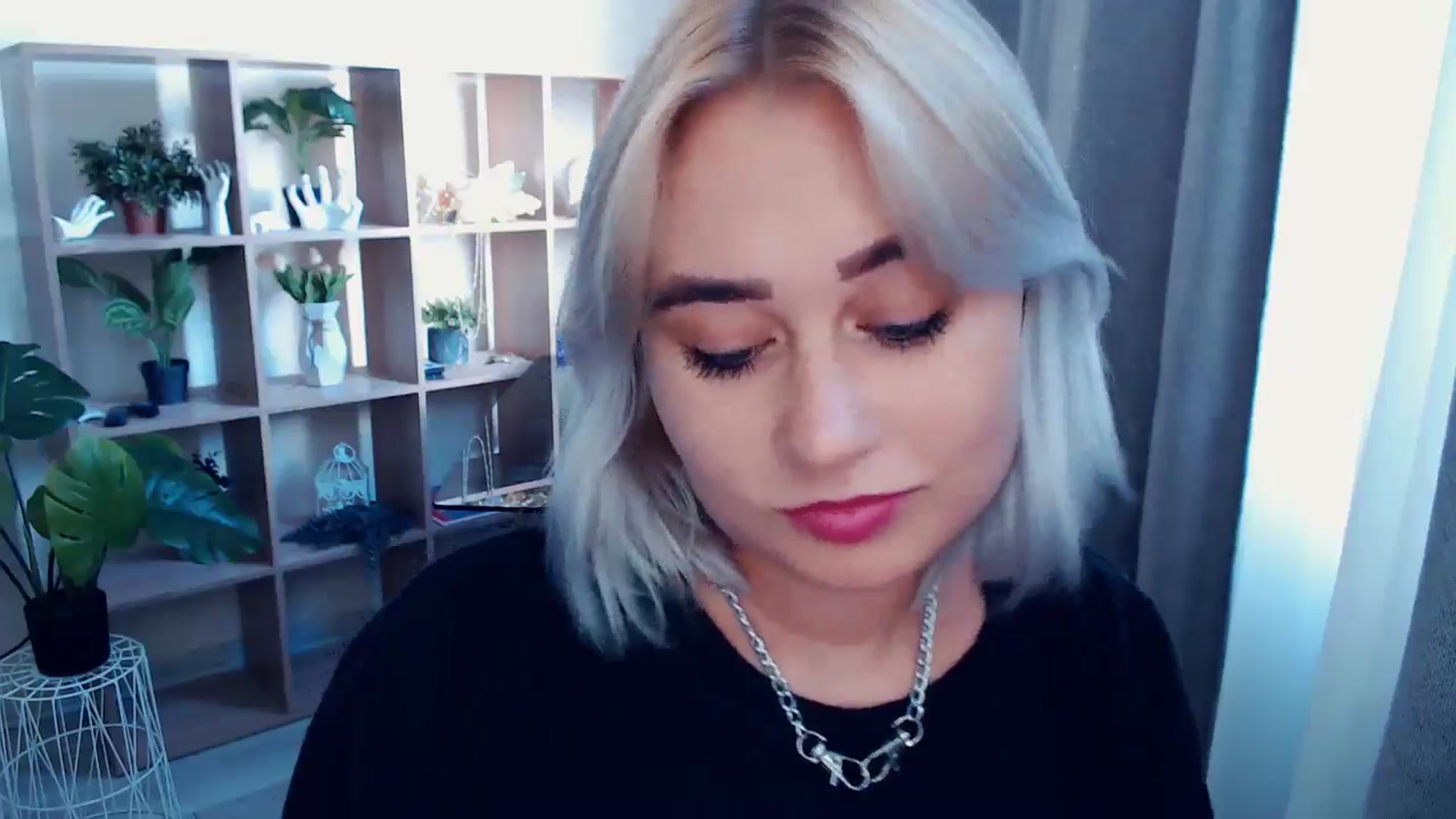 Gallery image thumbnail from Kukla_kolduna's myfreecams stream on, 08/04/2024, 15:22 image 7 of 20