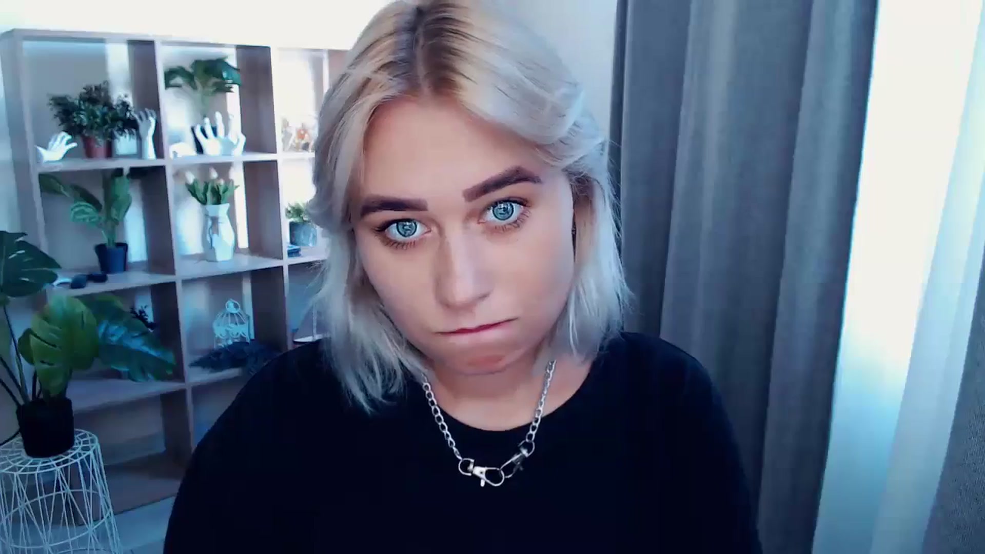 Gallery image thumbnail from Kukla_kolduna's myfreecams stream on, 08/04/2024, 15:22 image 19 of 20