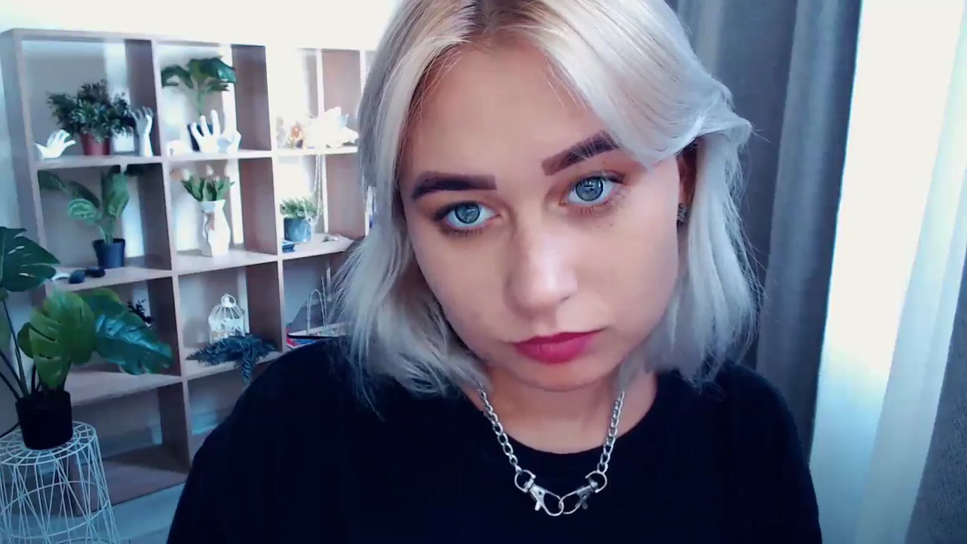 Gallery image thumbnail from Kukla_kolduna's myfreecams stream on, 08/04/2024, 15:22 image 2 of 20