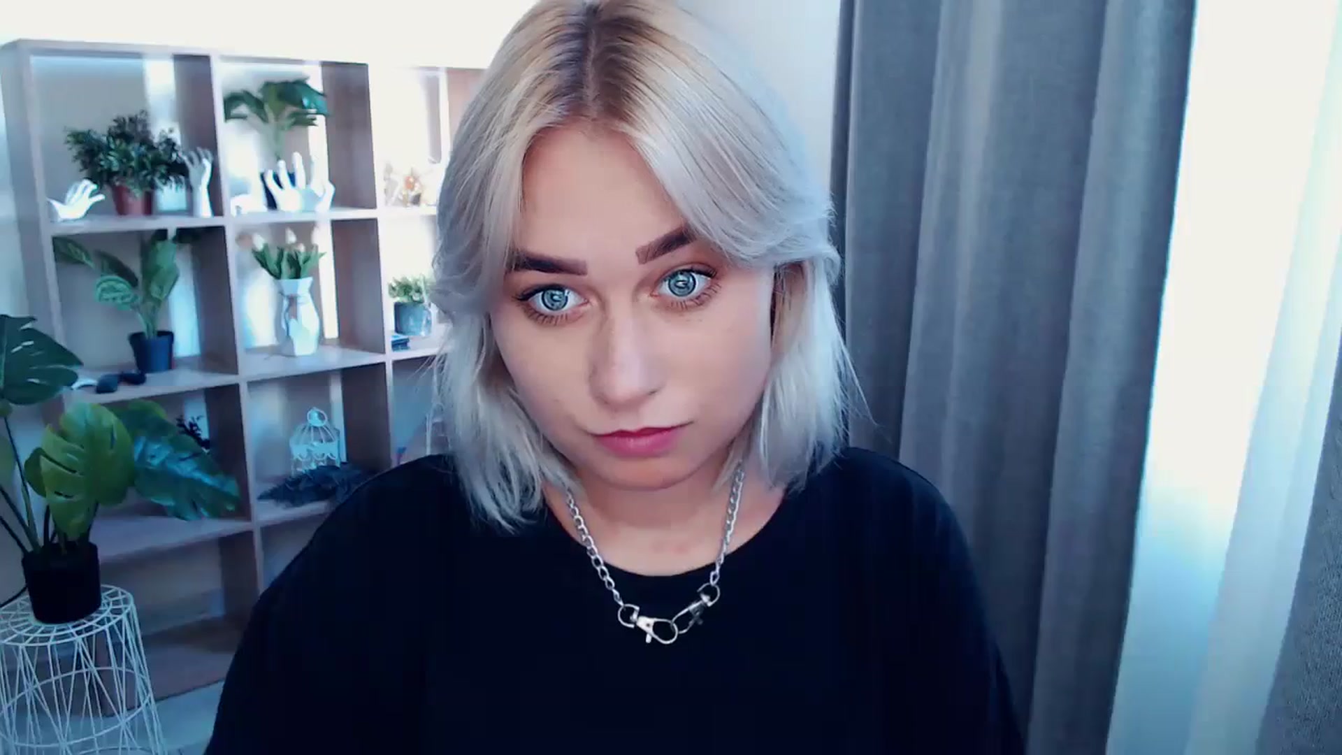 Gallery image thumbnail from Kukla_kolduna's myfreecams stream on, 08/04/2024, 15:22 image 16 of 20