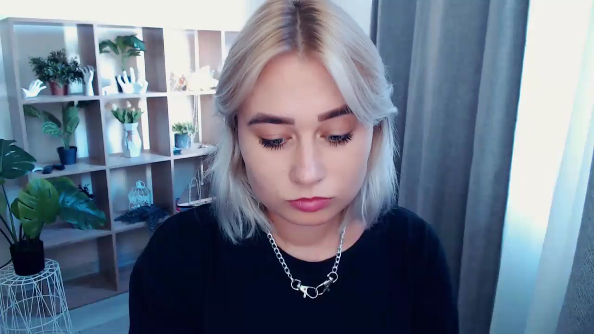 Gallery image thumbnail from Kukla_kolduna's myfreecams stream on, 08/04/2024, 15:22 image 18 of 20