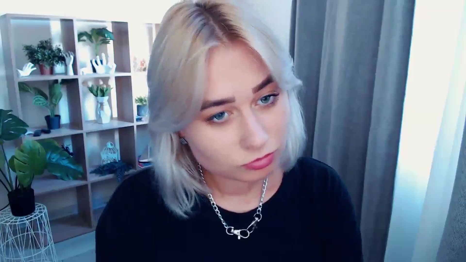 Gallery image thumbnail from Kukla_kolduna's myfreecams stream on, 08/04/2024, 15:22 image 15 of 20
