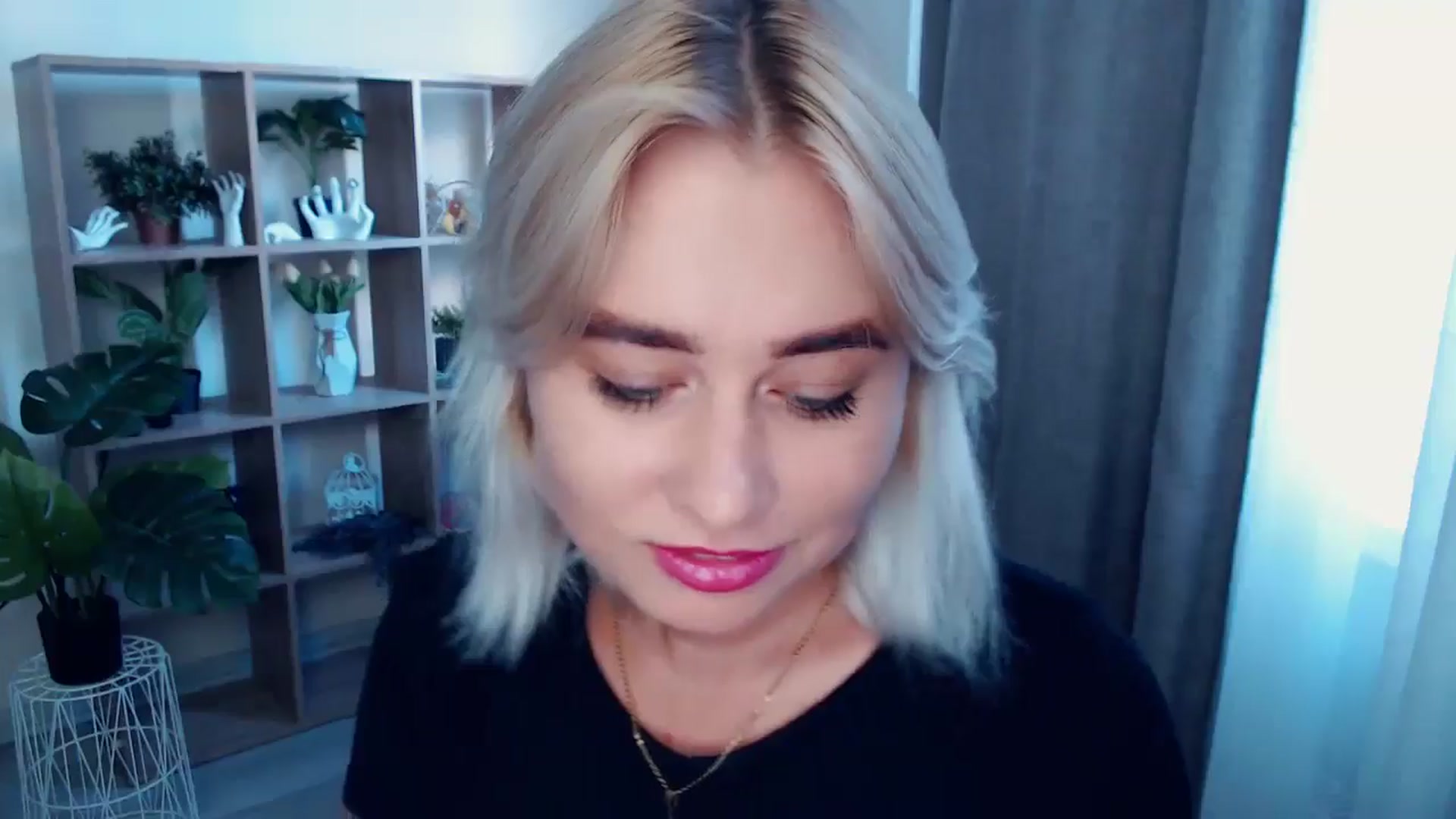 Gallery image thumbnail from Kukla_kolduna's myfreecams stream on, 08/10/2024, 17:03 image 3 of 20