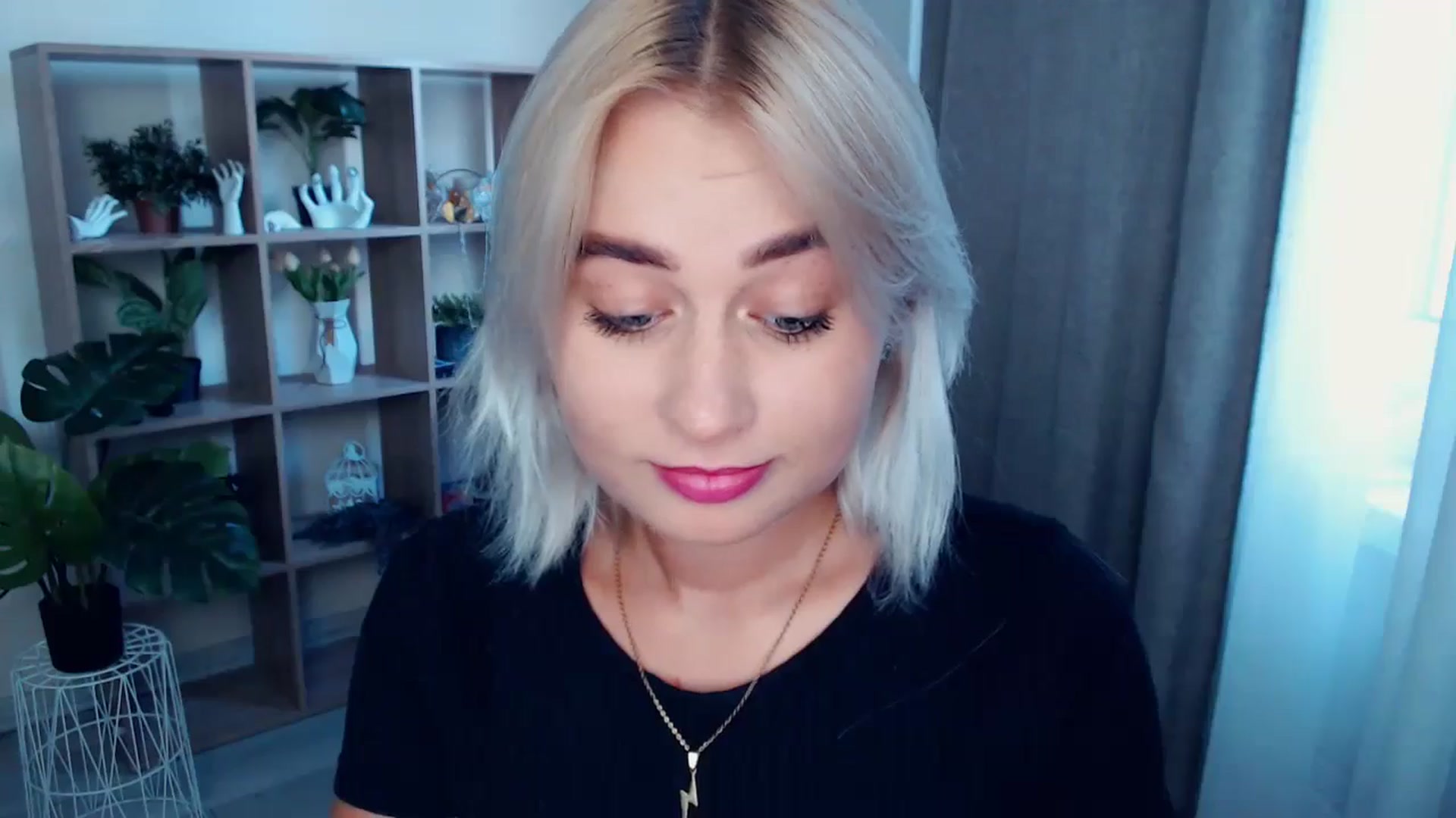 Gallery image thumbnail from Kukla_kolduna's myfreecams stream on, 08/10/2024, 17:03 image 12 of 20
