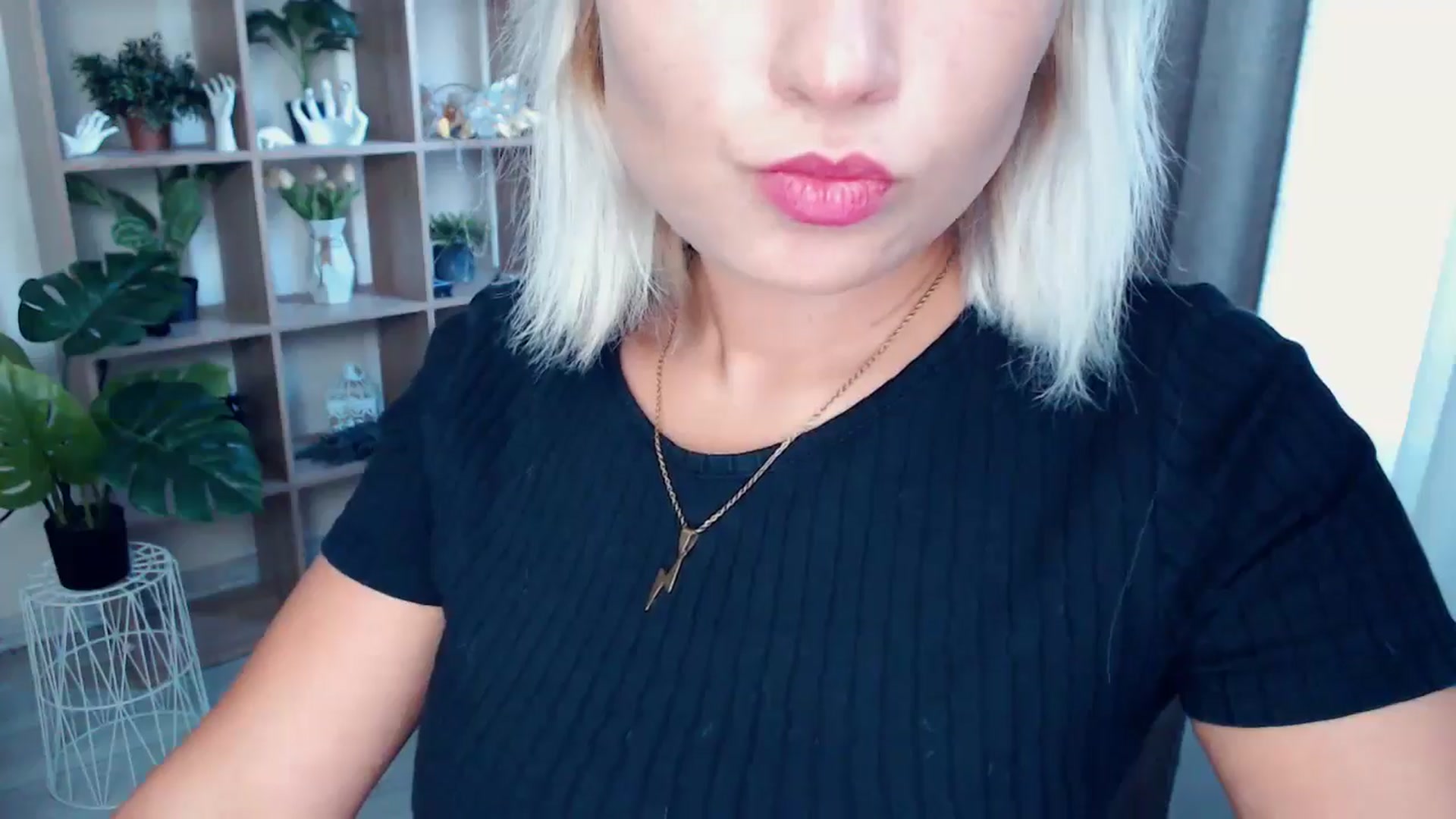 Gallery image thumbnail from Kukla_kolduna's myfreecams stream on, 08/10/2024, 17:03 image 18 of 20