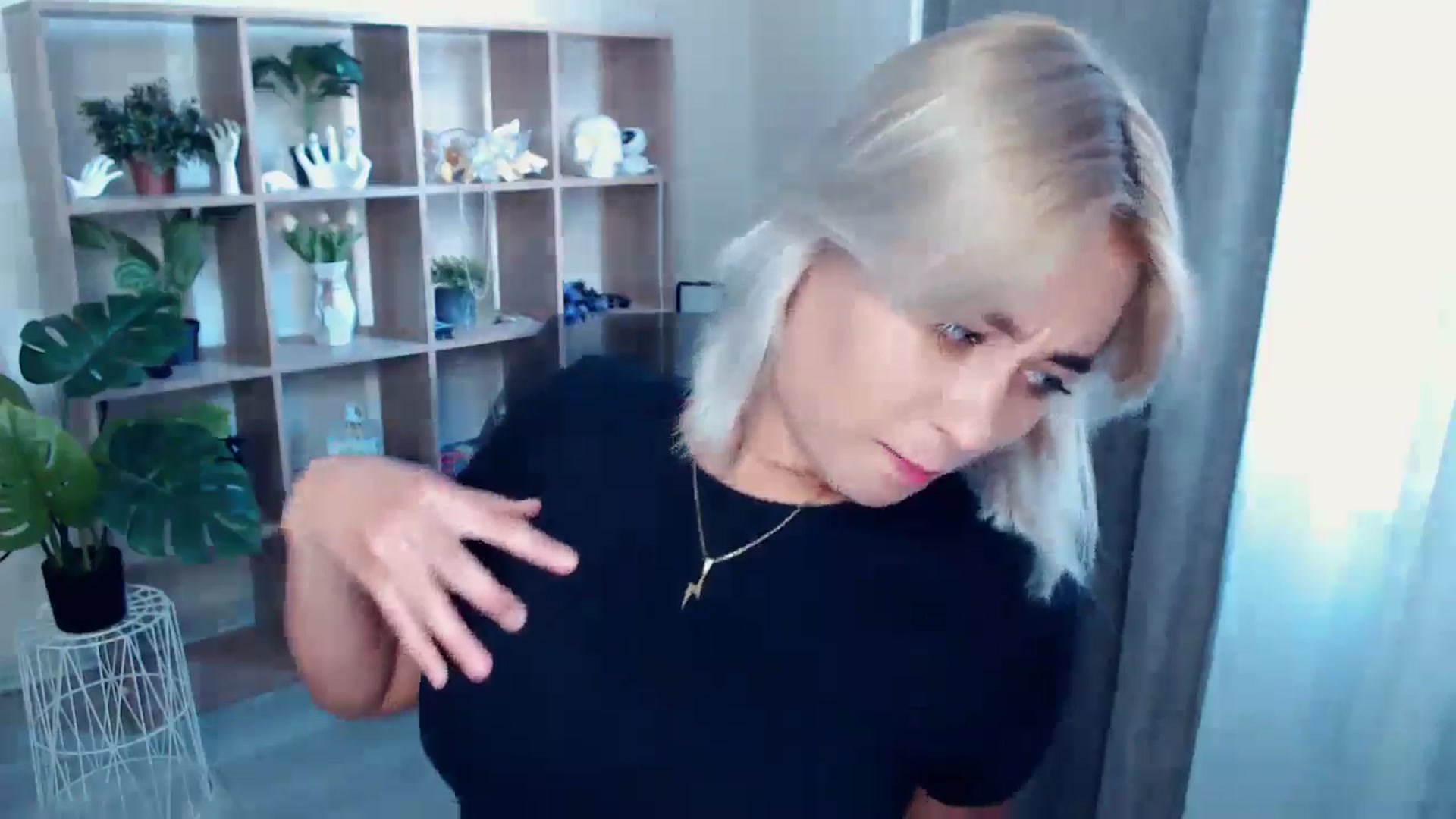Gallery image thumbnail from Kukla_kolduna's myfreecams stream on, 08/10/2024, 17:03 image 9 of 20