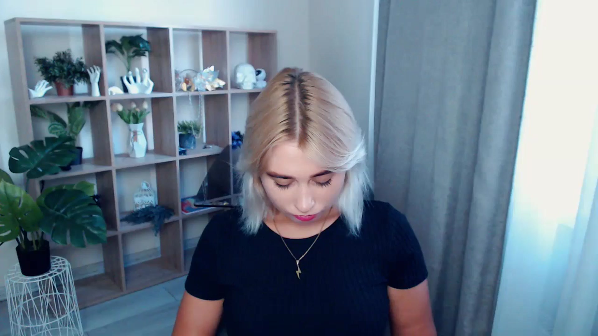 Gallery image thumbnail from Kukla_kolduna's myfreecams stream on, 08/10/2024, 17:03 image 17 of 20