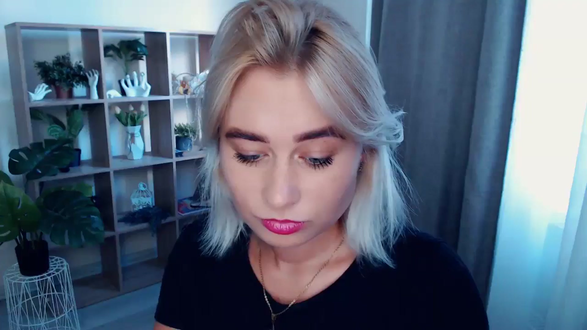 Gallery image thumbnail from Kukla_kolduna's myfreecams stream on, 08/10/2024, 17:03 image 1 of 20