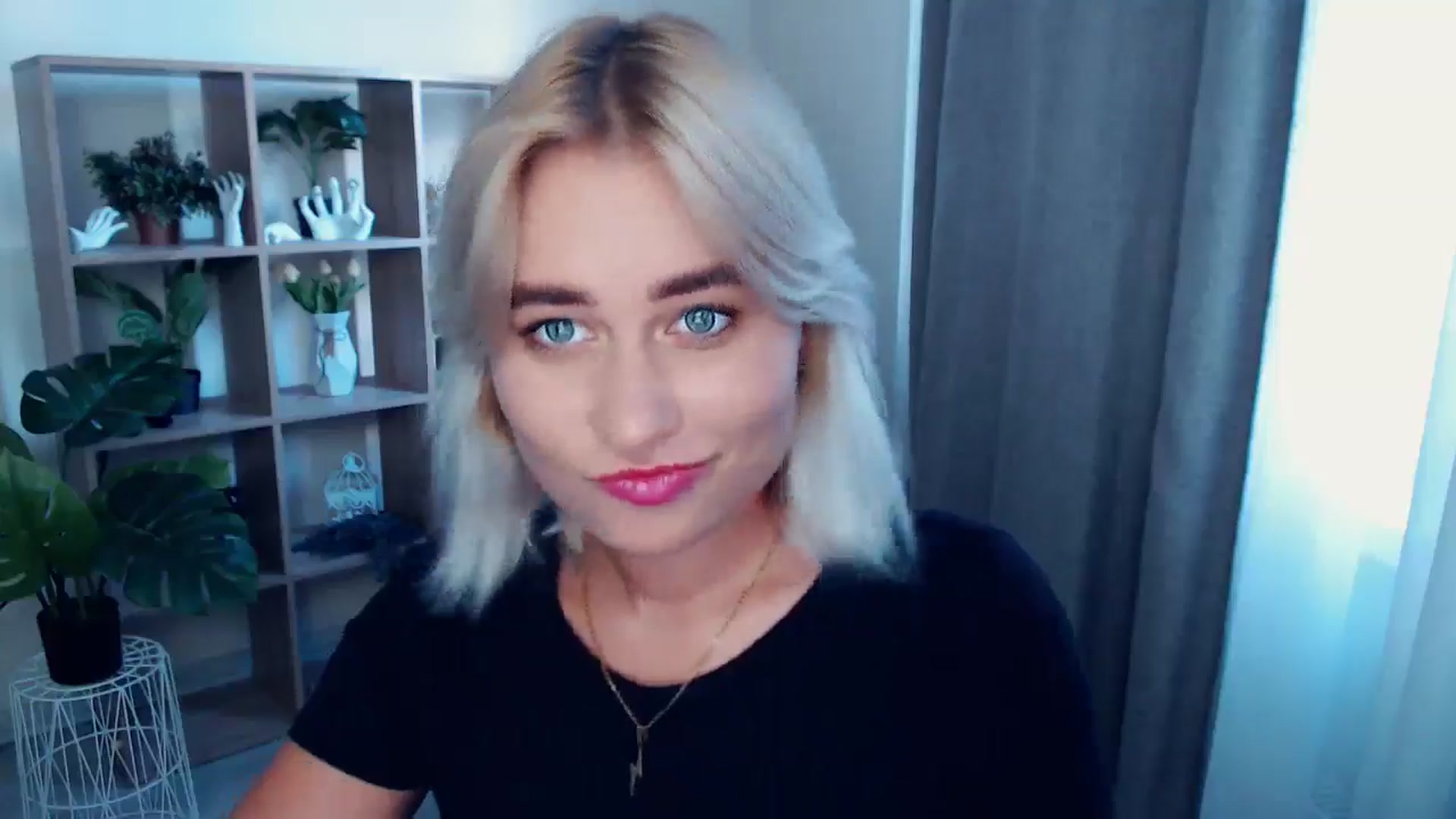 Gallery image thumbnail from Kukla_kolduna's myfreecams stream on, 08/10/2024, 17:03 image 4 of 20