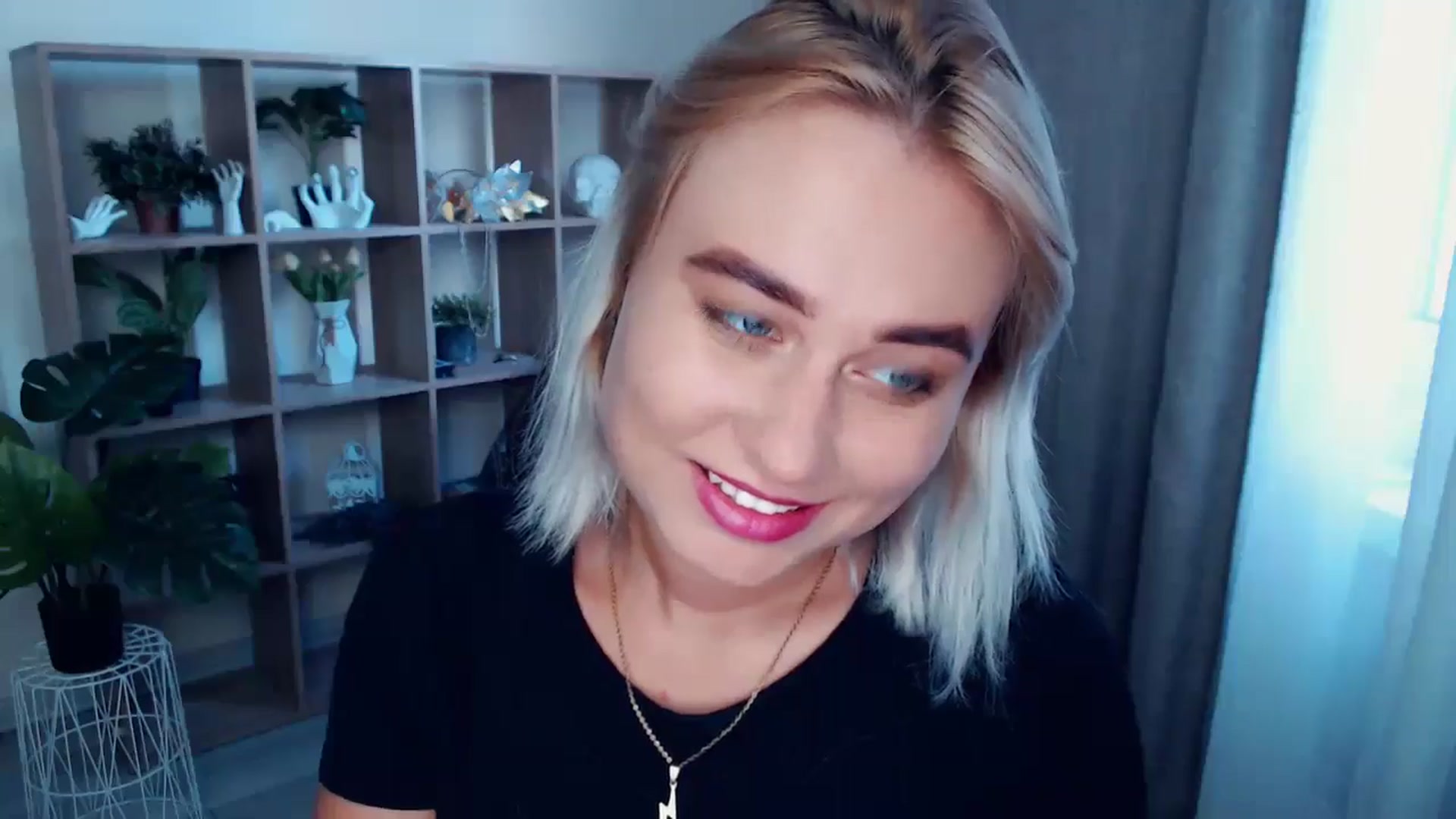 Gallery image thumbnail from Kukla_kolduna's myfreecams stream on, 08/10/2024, 17:03 image 13 of 20