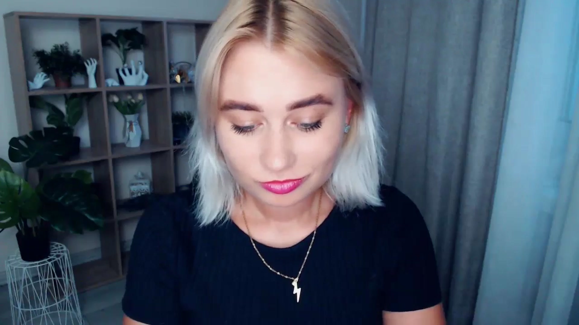 Gallery image thumbnail from Kukla_kolduna's myfreecams stream on, 08/10/2024, 17:41 image 10 of 20