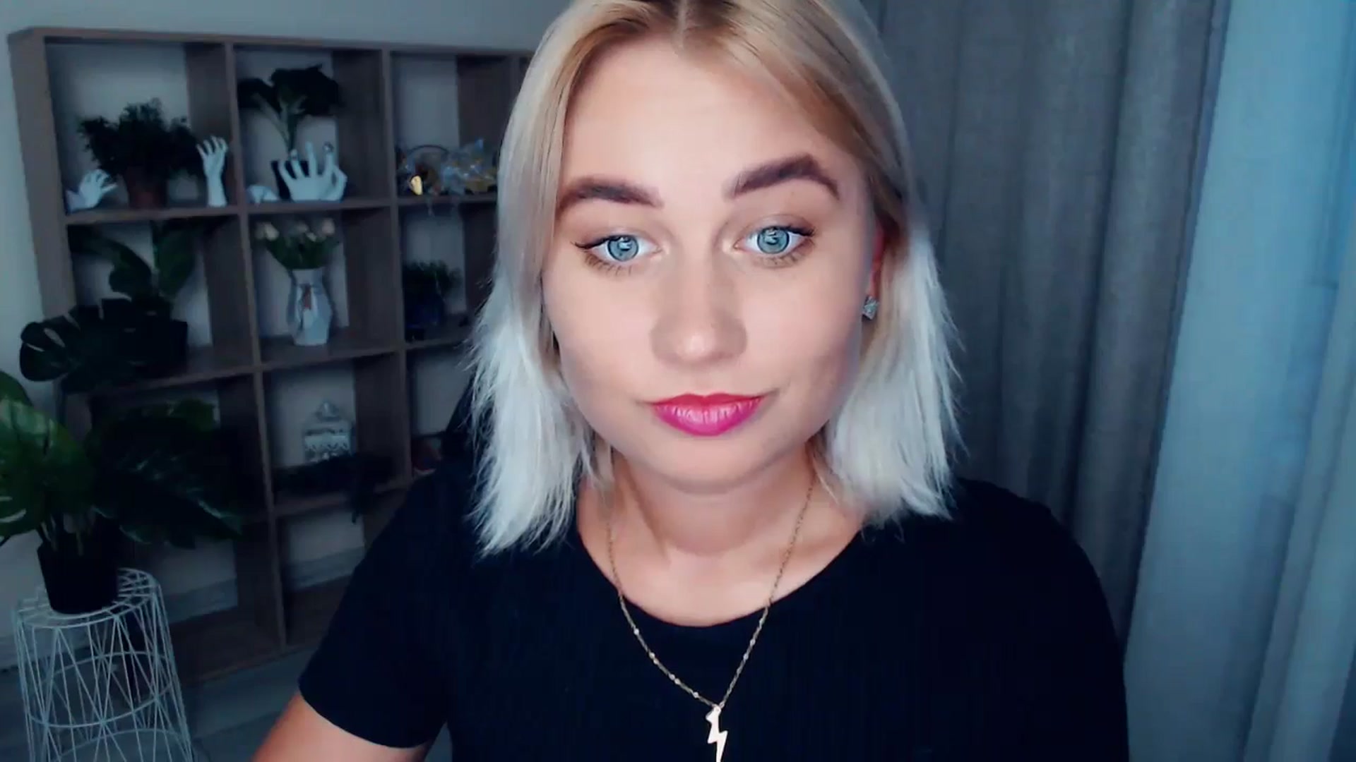 Gallery image thumbnail from Kukla_kolduna's myfreecams stream on, 08/10/2024, 17:41 image 18 of 20