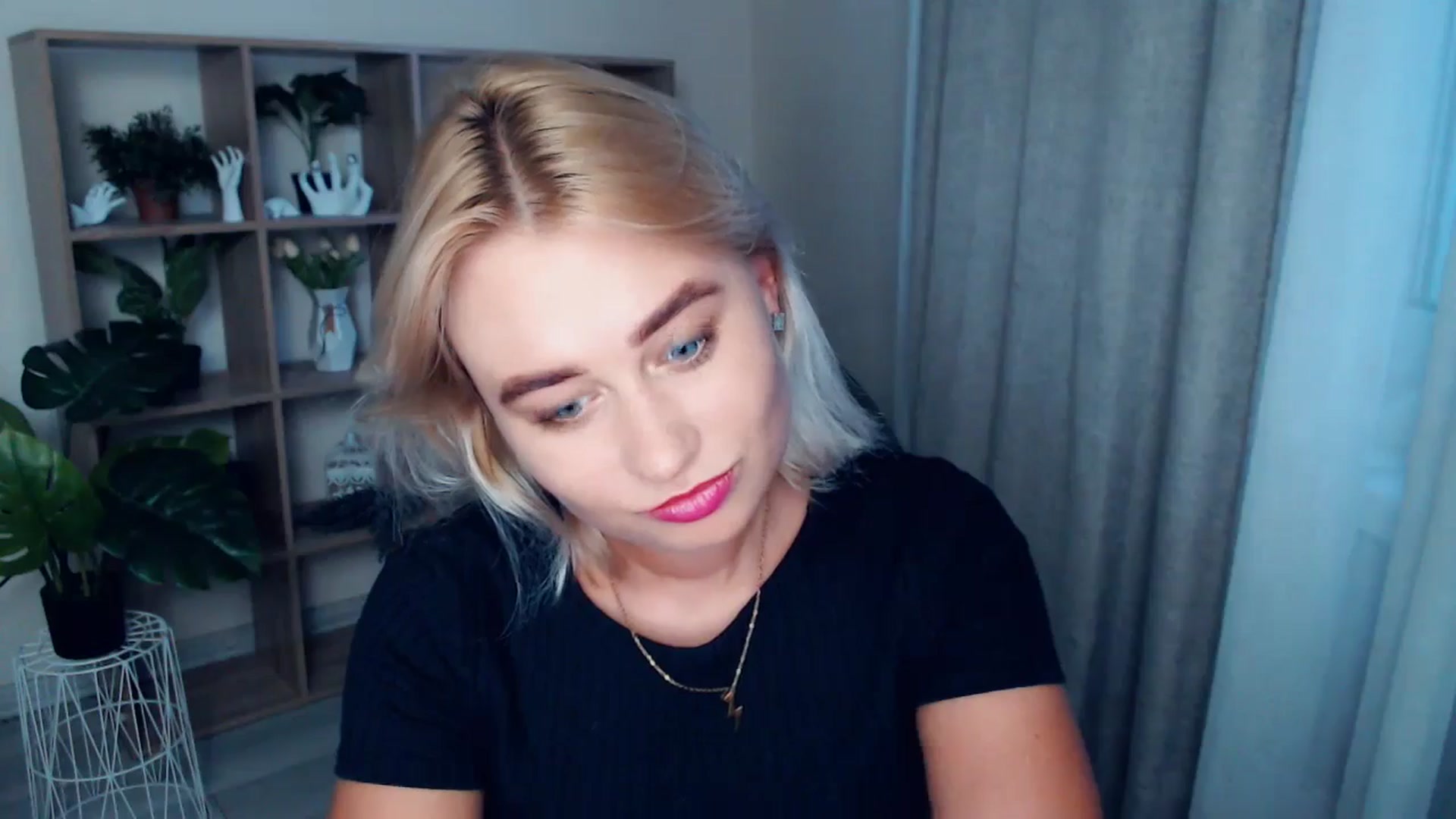 Gallery image thumbnail from Kukla_kolduna's myfreecams stream on, 08/10/2024, 17:41 image 7 of 20