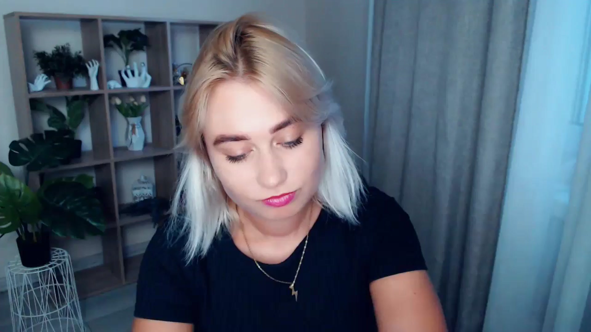 Gallery image thumbnail from Kukla_kolduna's myfreecams stream on, 08/10/2024, 17:41 image 1 of 20