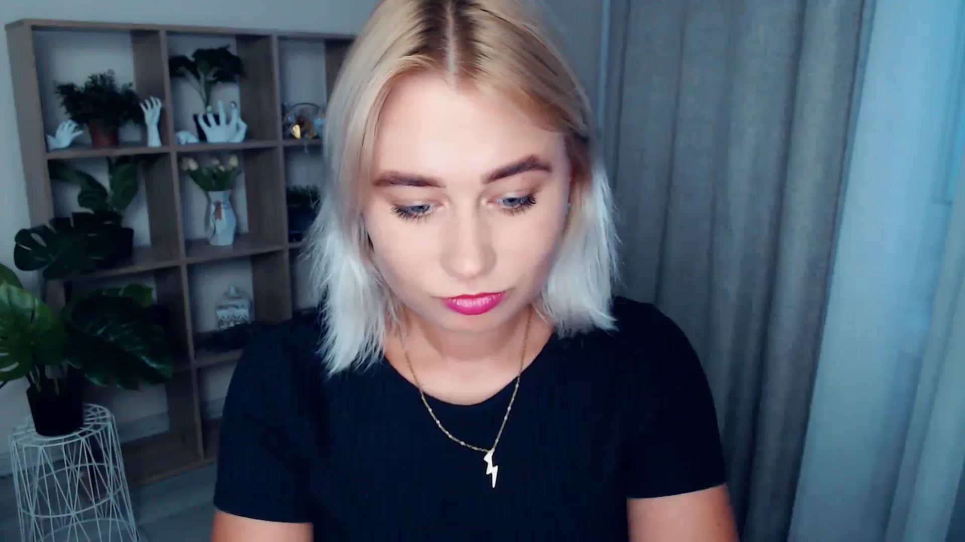 Gallery image thumbnail from Kukla_kolduna's myfreecams stream on, 08/10/2024, 17:41 image 12 of 20