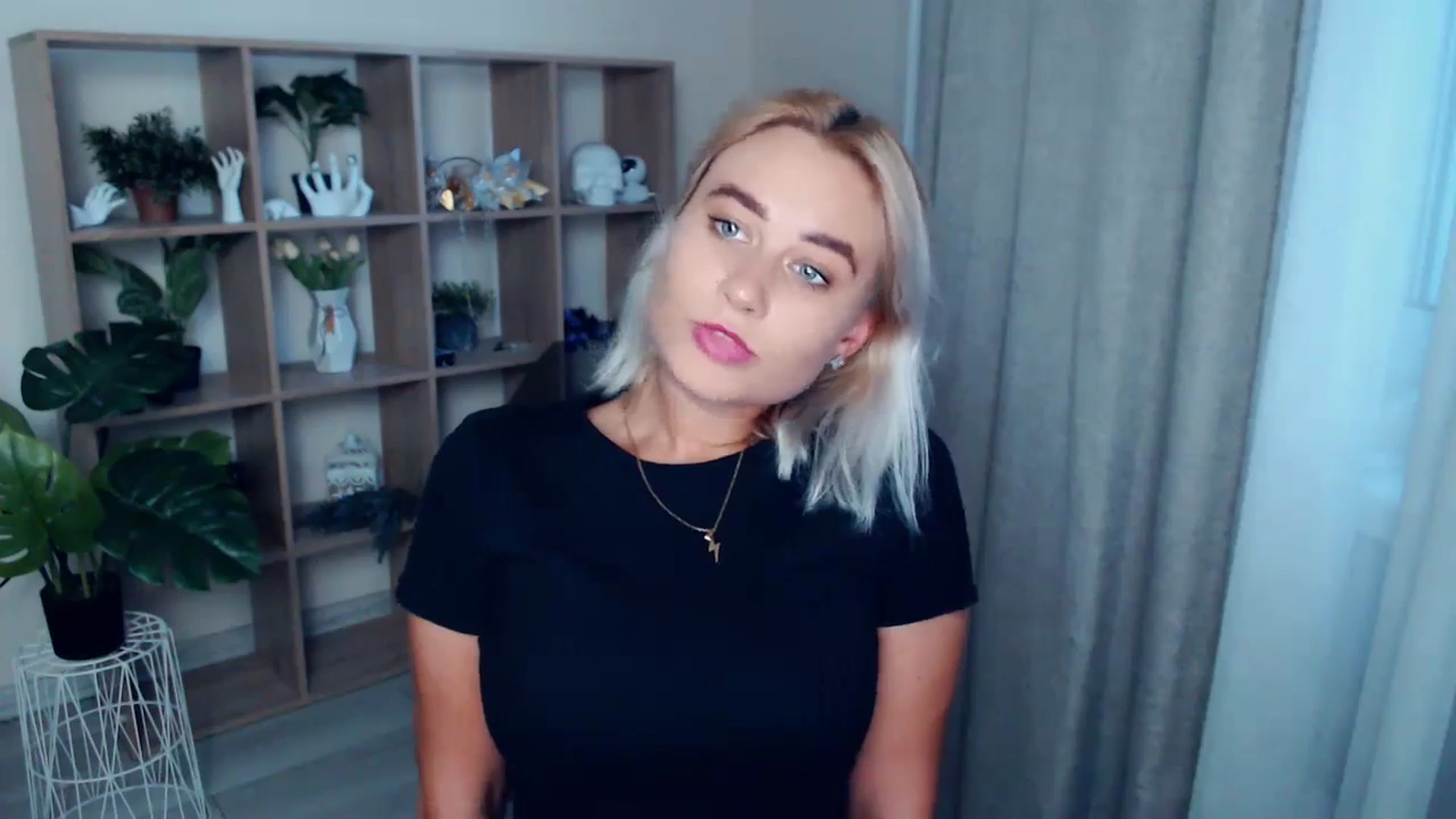 Gallery image thumbnail from Kukla_kolduna's myfreecams stream on, 08/10/2024, 17:41 image 3 of 20