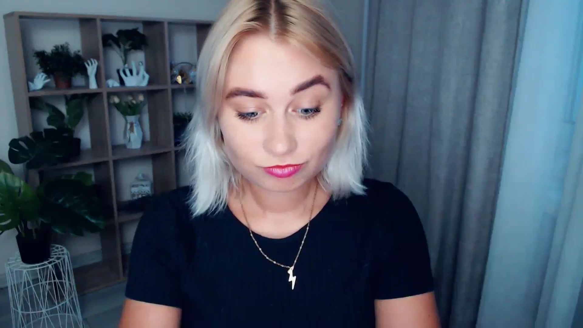 Gallery image thumbnail from Kukla_kolduna's myfreecams stream on, 08/10/2024, 17:41 image 11 of 20