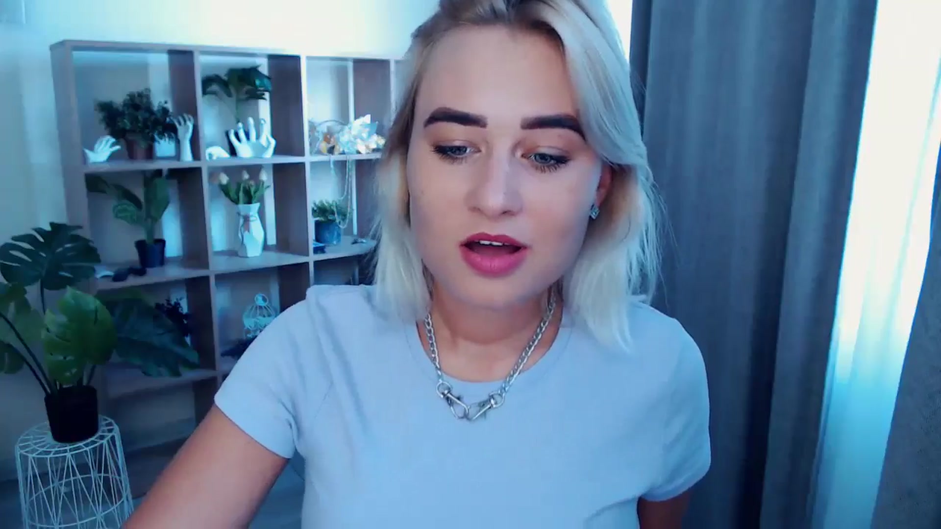 Gallery image thumbnail from Kukla_kolduna's myfreecams stream on, 08/11/2024, 13:58 image 13 of 20
