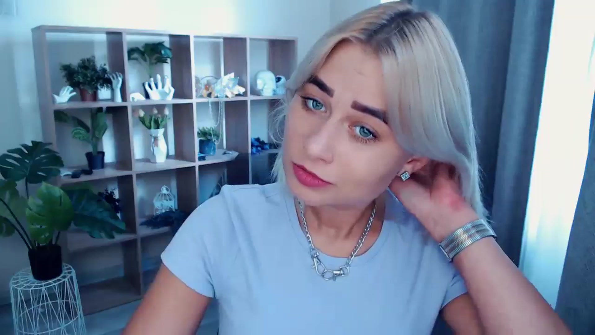 Gallery image thumbnail from Kukla_kolduna's myfreecams stream on, 08/11/2024, 13:58 image 4 of 20