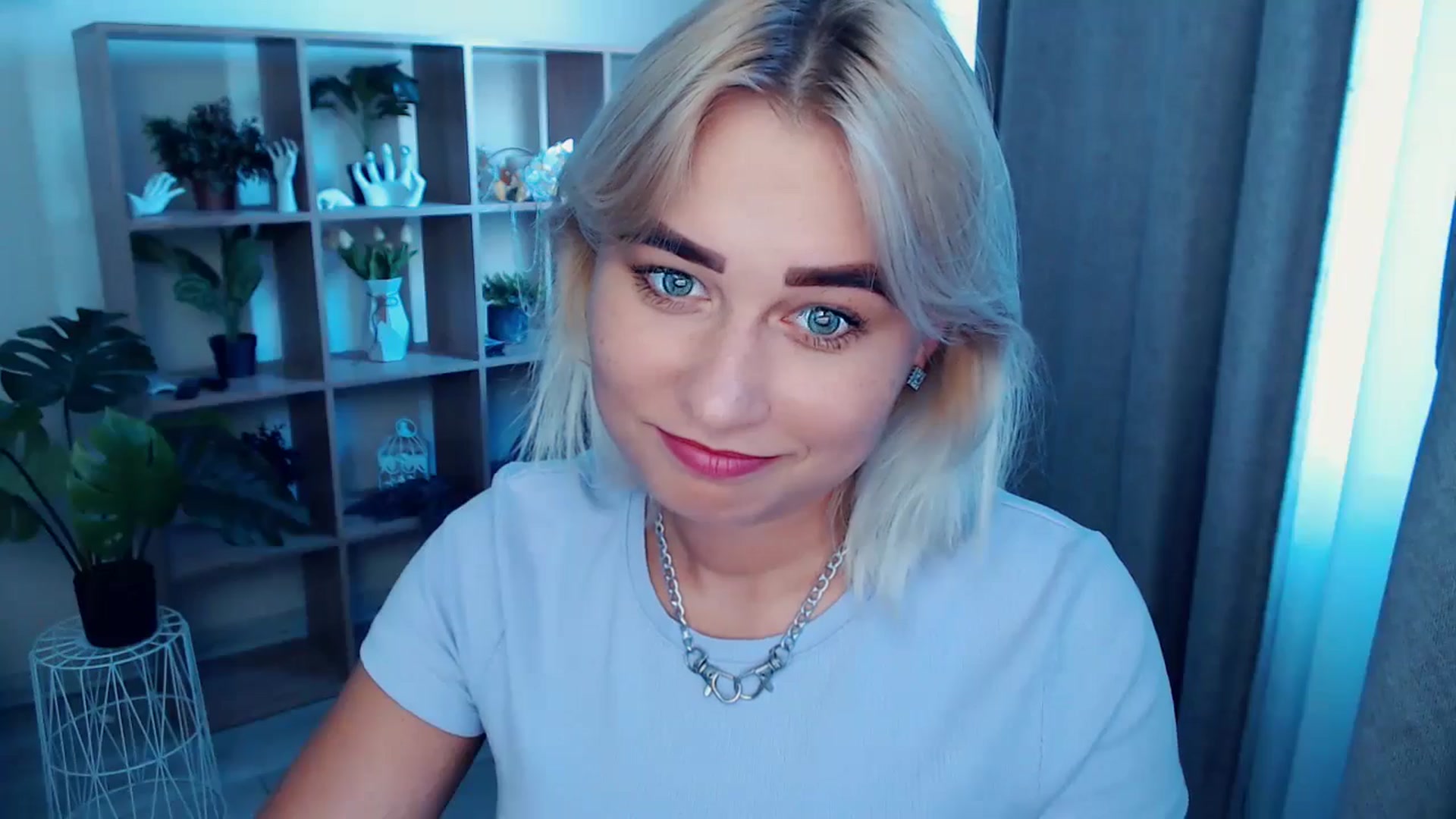 Gallery image thumbnail from Kukla_kolduna's myfreecams stream on, 08/11/2024, 15:15 image 16 of 20