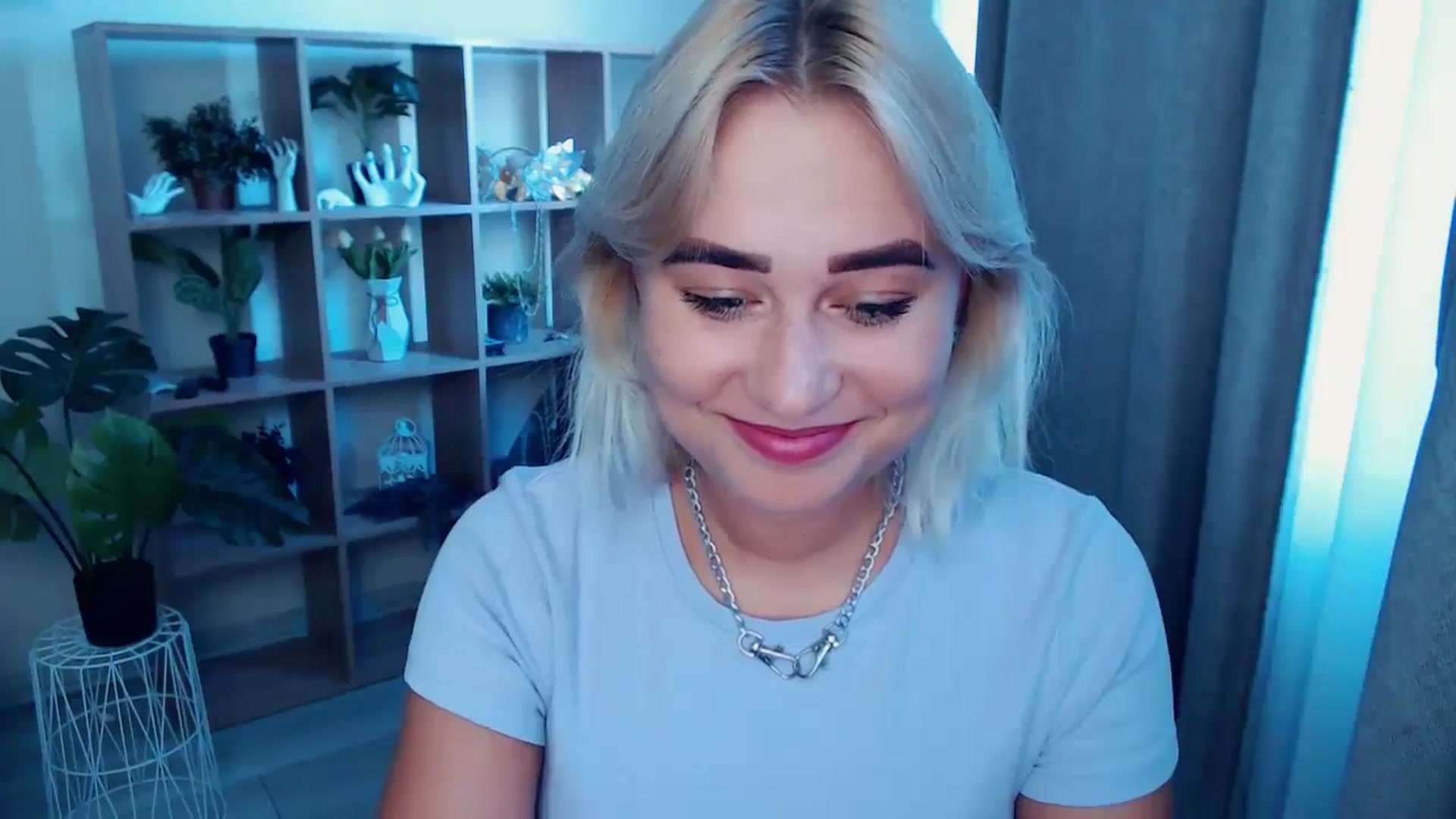 Gallery image thumbnail from Kukla_kolduna's myfreecams stream on, 08/11/2024, 15:15 image 11 of 20