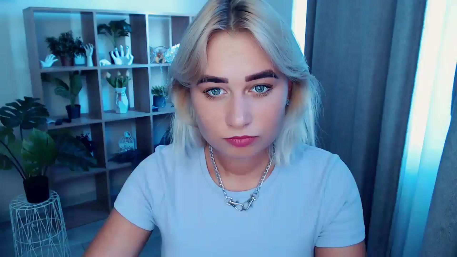 Gallery image thumbnail from Kukla_kolduna's myfreecams stream on, 08/11/2024, 15:15 image 10 of 20
