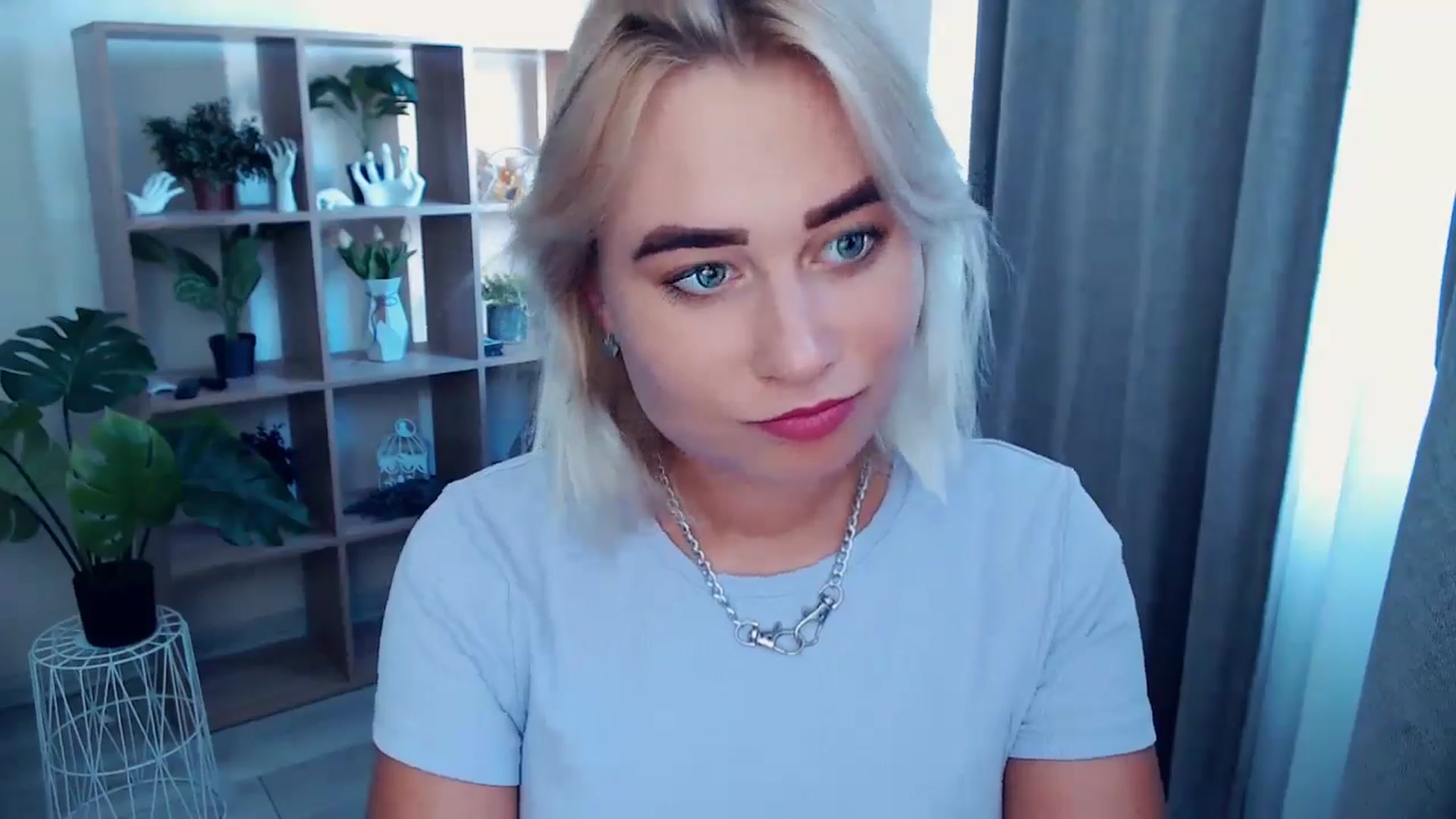 Gallery image thumbnail from Kukla_kolduna's myfreecams stream on, 08/11/2024, 15:15 image 5 of 20