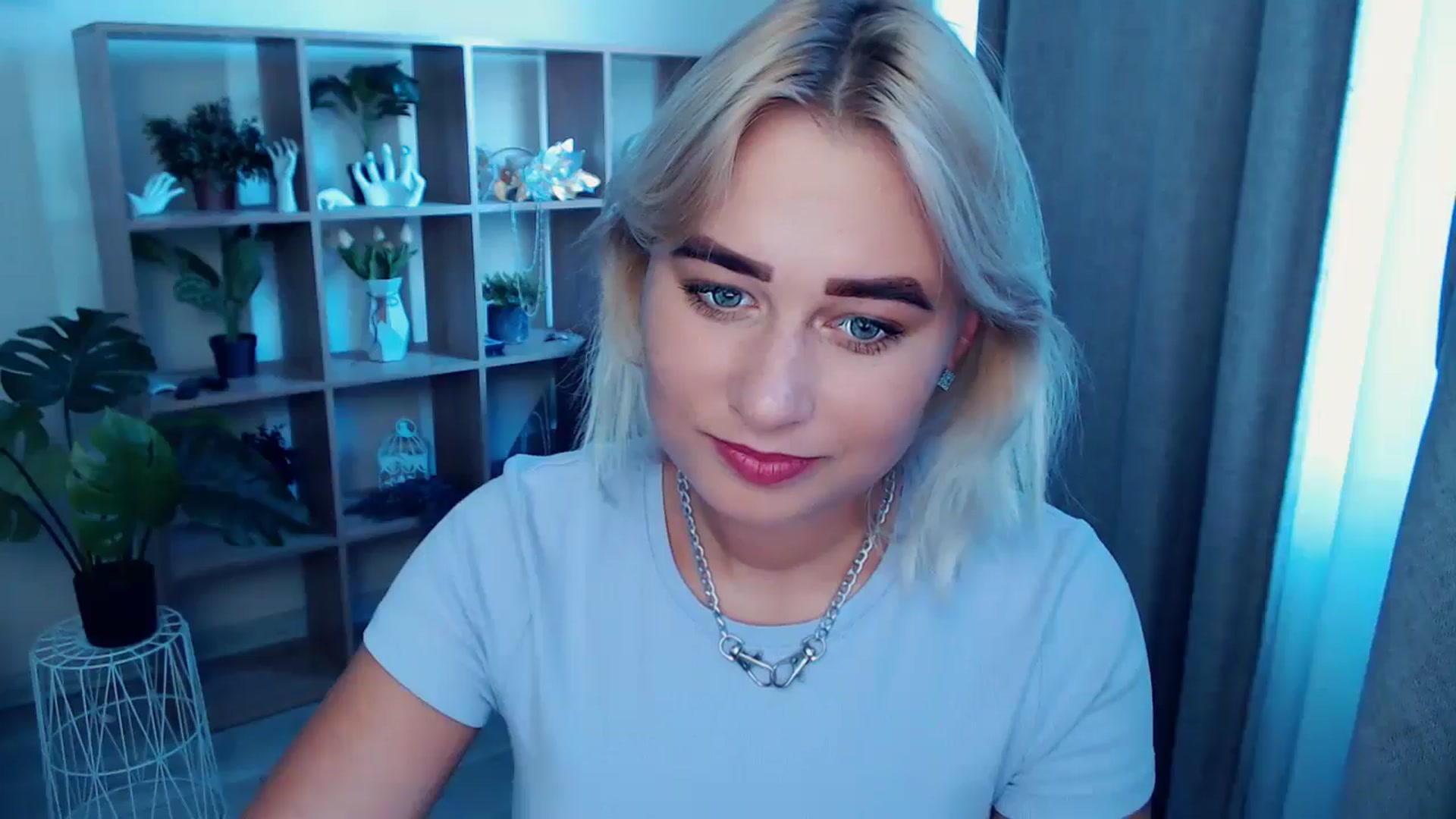 Gallery image thumbnail from Kukla_kolduna's myfreecams stream on, 08/11/2024, 15:15 image 9 of 20