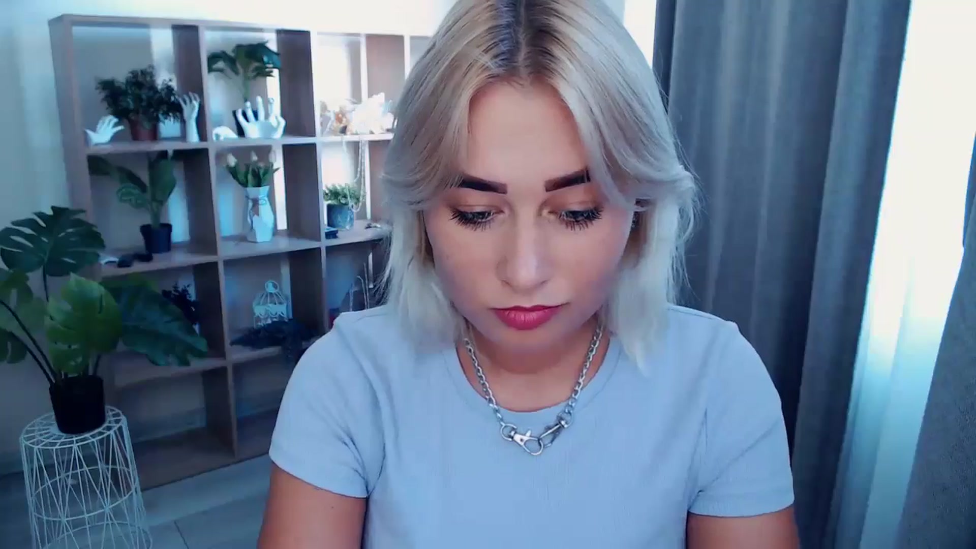Gallery image thumbnail from Kukla_kolduna's myfreecams stream on, 08/11/2024, 15:15 image 8 of 20