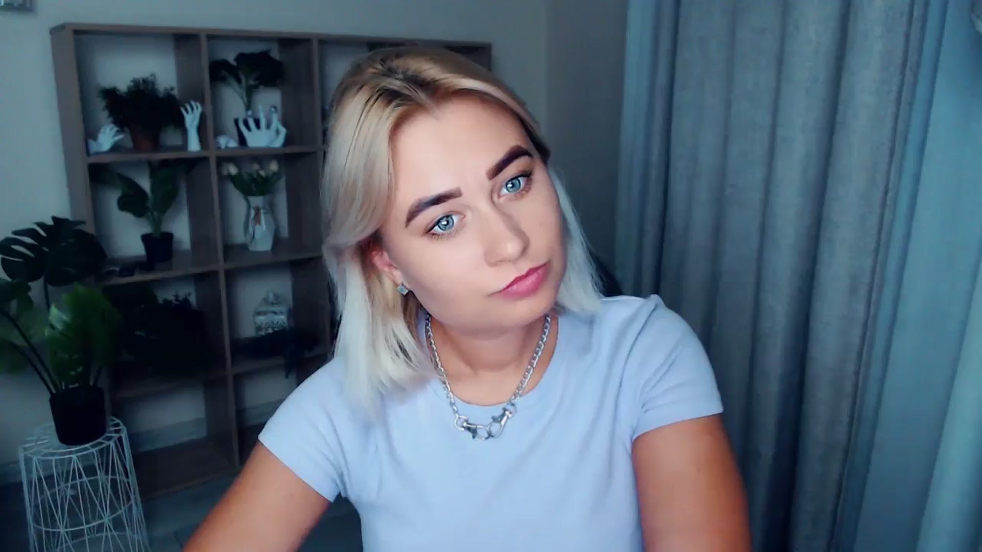 Gallery image thumbnail from Kukla_kolduna's myfreecams stream on, 08/11/2024, 17:42 image 19 of 20