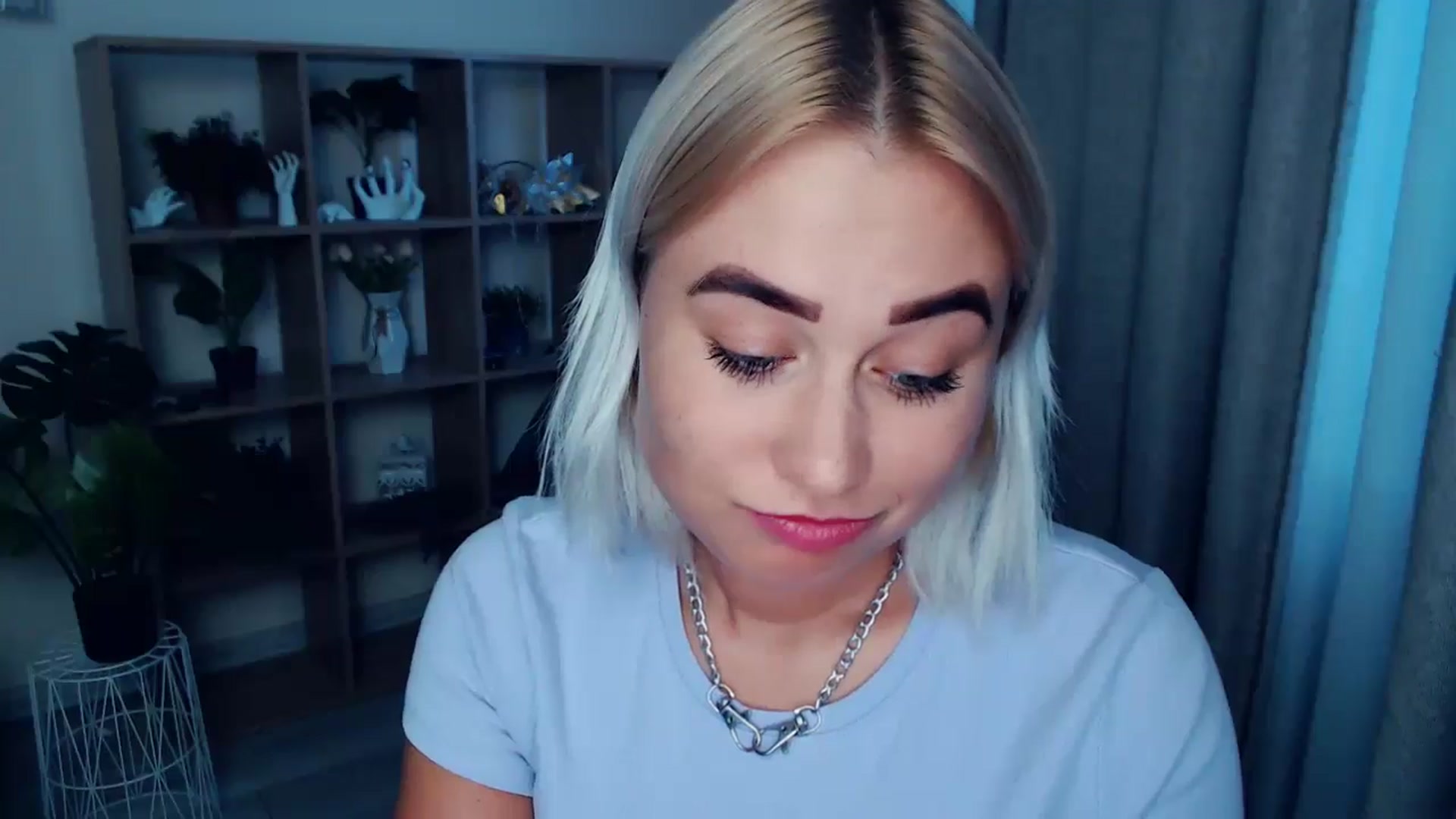 Gallery image thumbnail from Kukla_kolduna's myfreecams stream on, 08/11/2024, 17:42 image 4 of 20