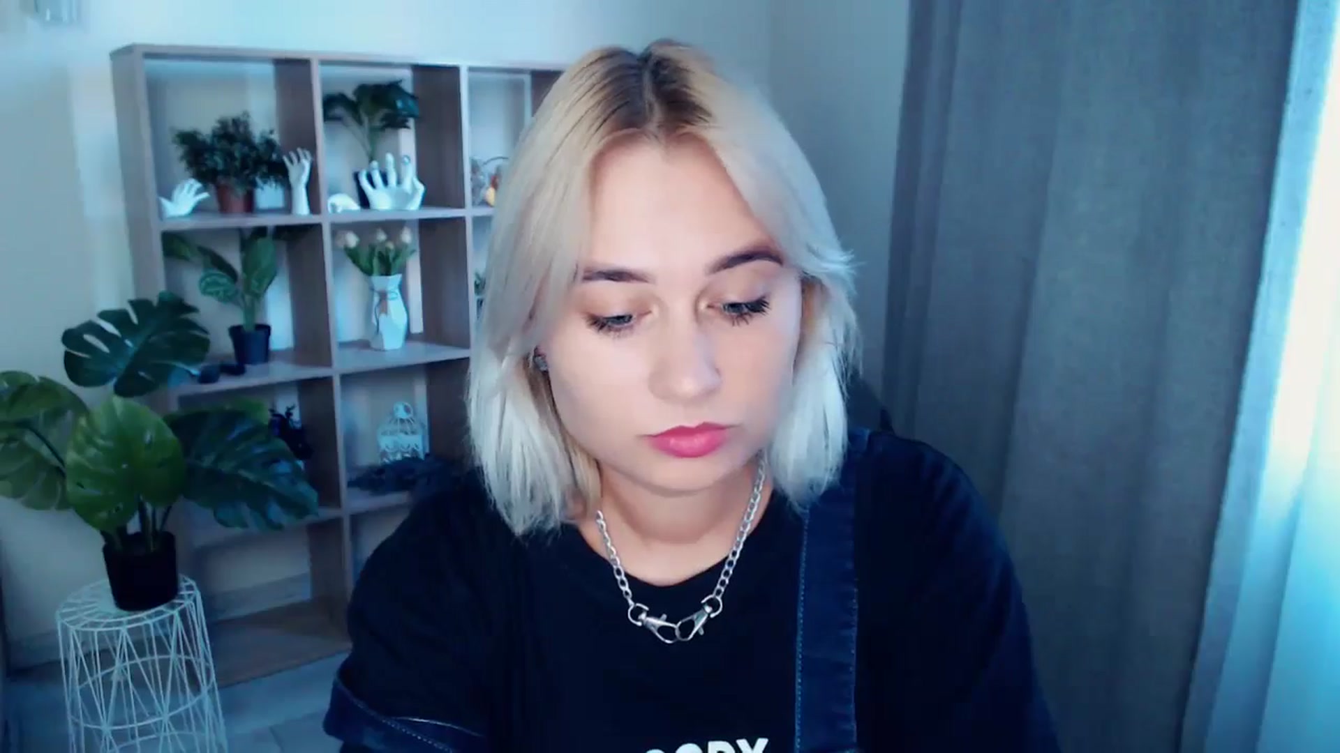 Gallery image thumbnail from Kukla_kolduna's myfreecams stream on, 08/12/2024, 17:00 image 19 of 20