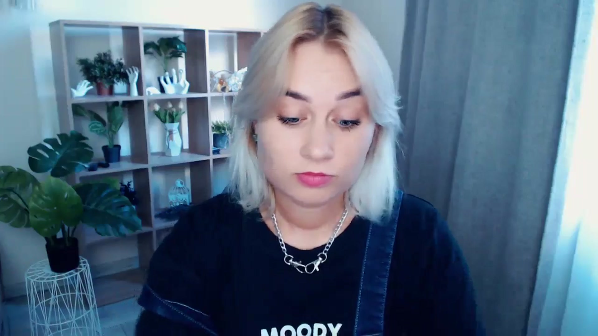 Gallery image thumbnail from Kukla_kolduna's myfreecams stream on, 08/12/2024, 17:00 image 7 of 20