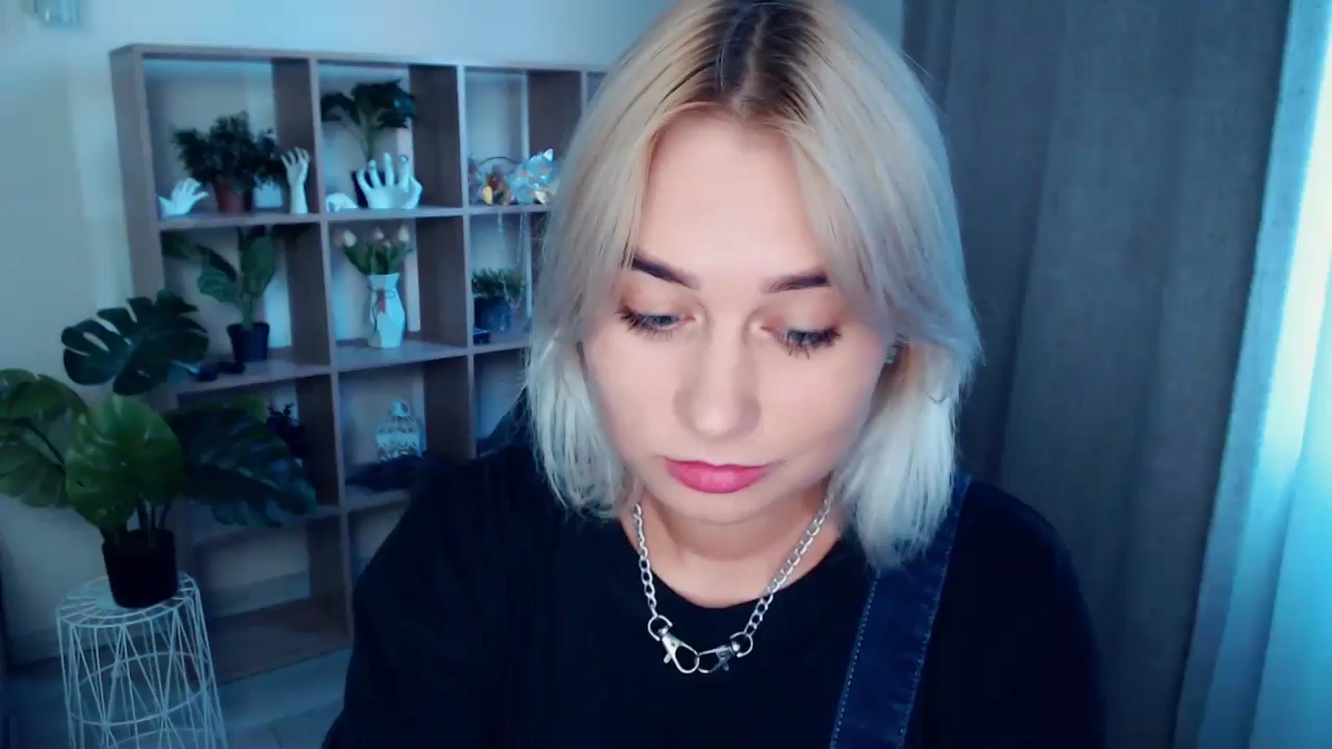 Gallery image thumbnail from Kukla_kolduna's myfreecams stream on, 08/12/2024, 17:45 image 1 of 20