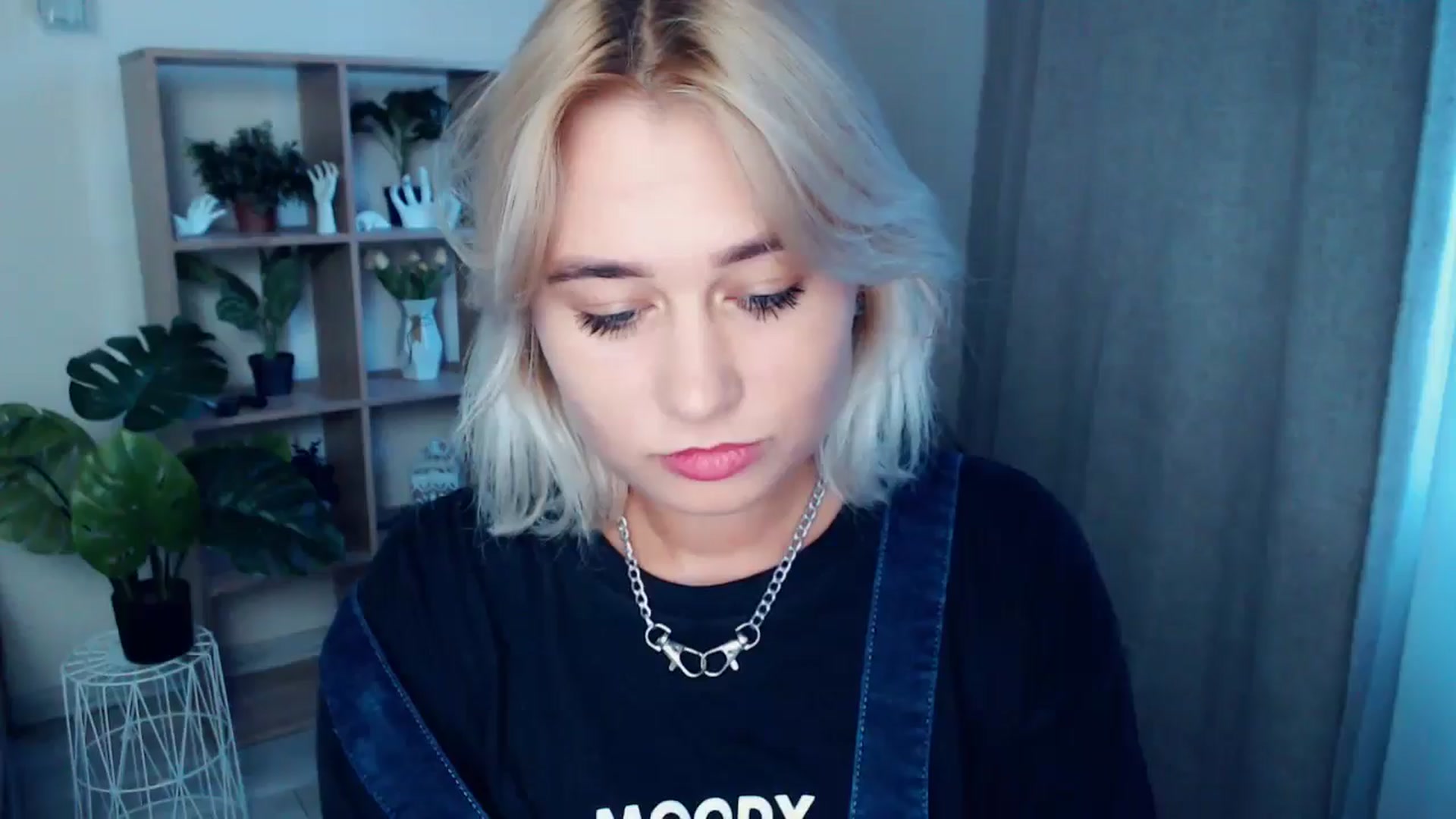 Gallery image thumbnail from Kukla_kolduna's myfreecams stream on, 08/12/2024, 17:45 image 9 of 20