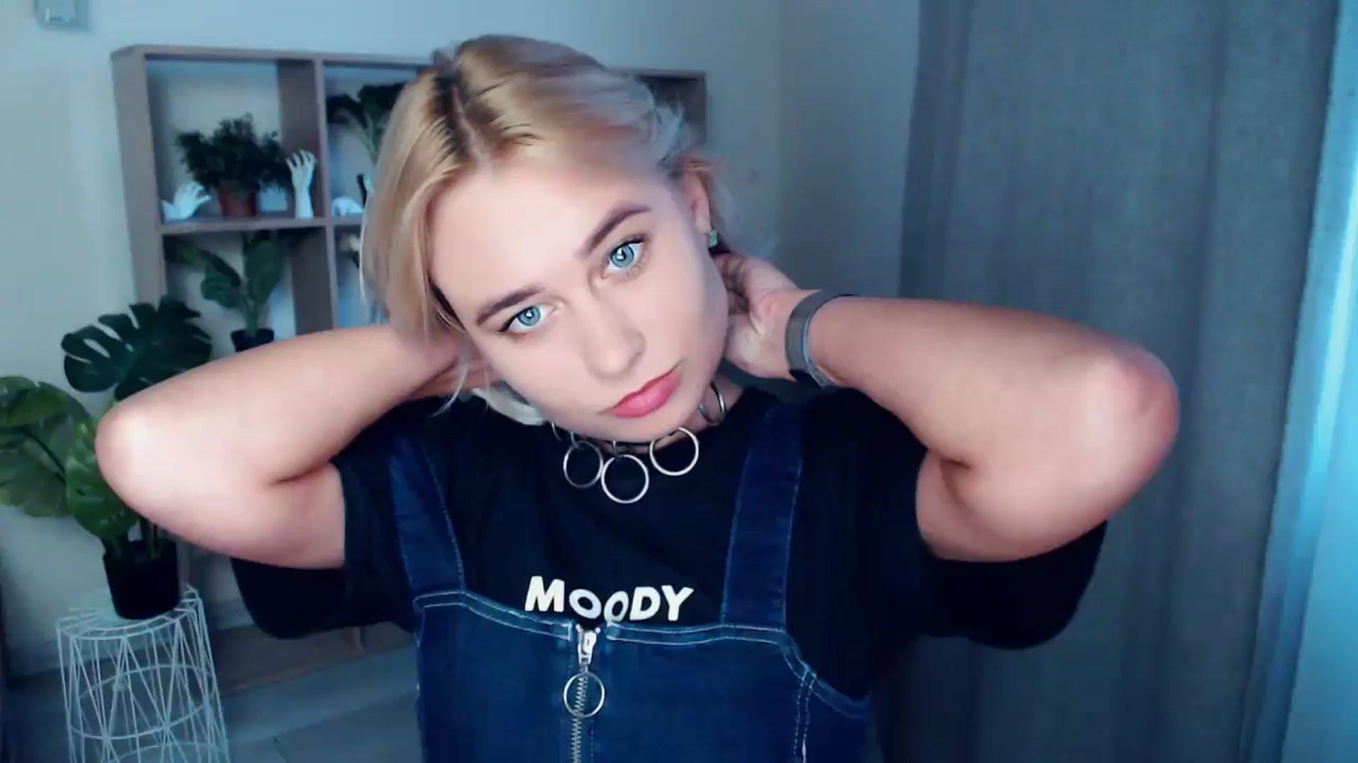 Gallery image thumbnail from Kukla_kolduna's myfreecams stream on, 08/12/2024, 17:45 image 11 of 20