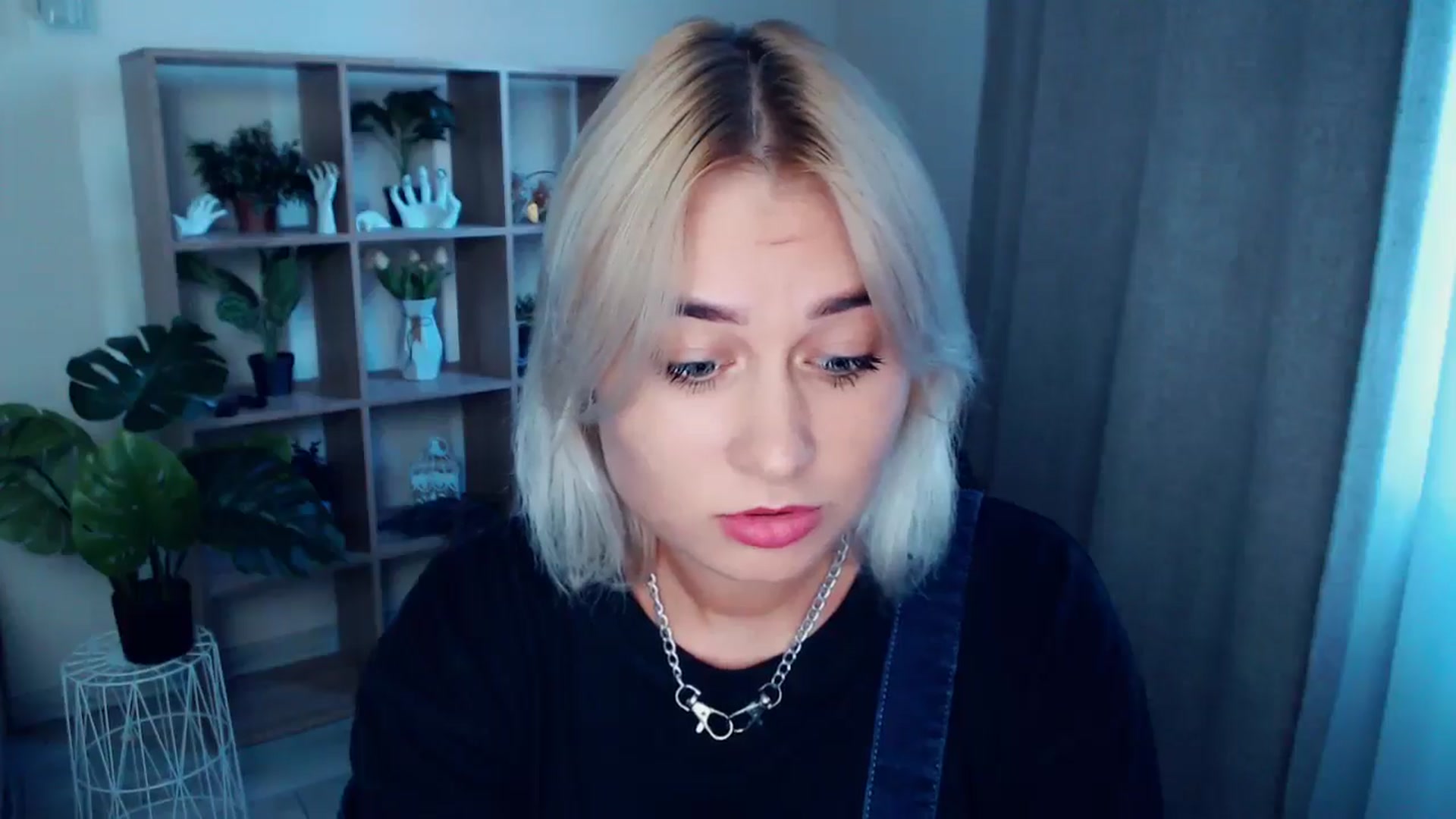 Gallery image thumbnail from Kukla_kolduna's myfreecams stream on, 08/12/2024, 17:45 image 2 of 20