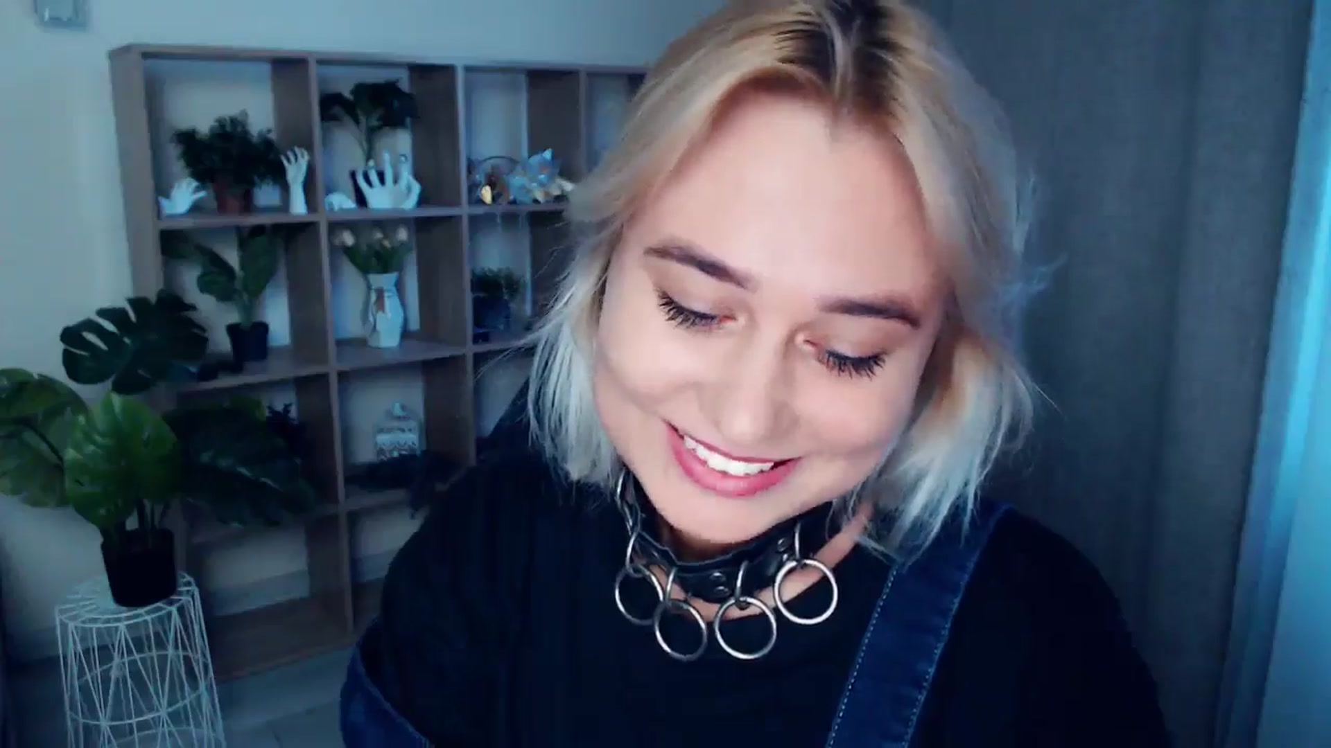 Gallery image thumbnail from Kukla_kolduna's myfreecams stream on, 08/12/2024, 17:45 image 12 of 20
