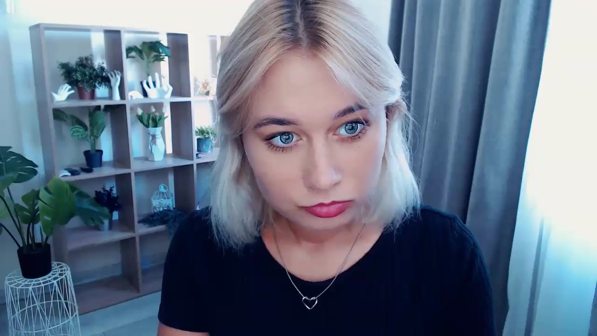 Gallery image thumbnail from Kukla_kolduna's myfreecams stream on, 08/15/2024, 14:14 image 6 of 20