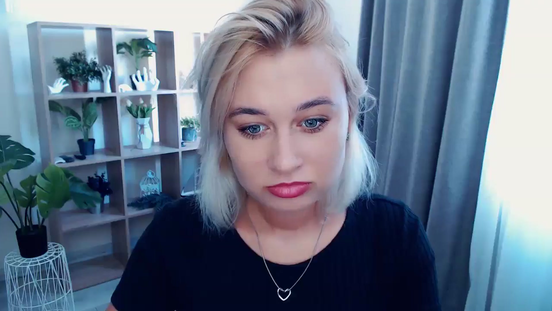 Gallery image thumbnail from Kukla_kolduna's myfreecams stream on, 08/15/2024, 14:14 image 3 of 20