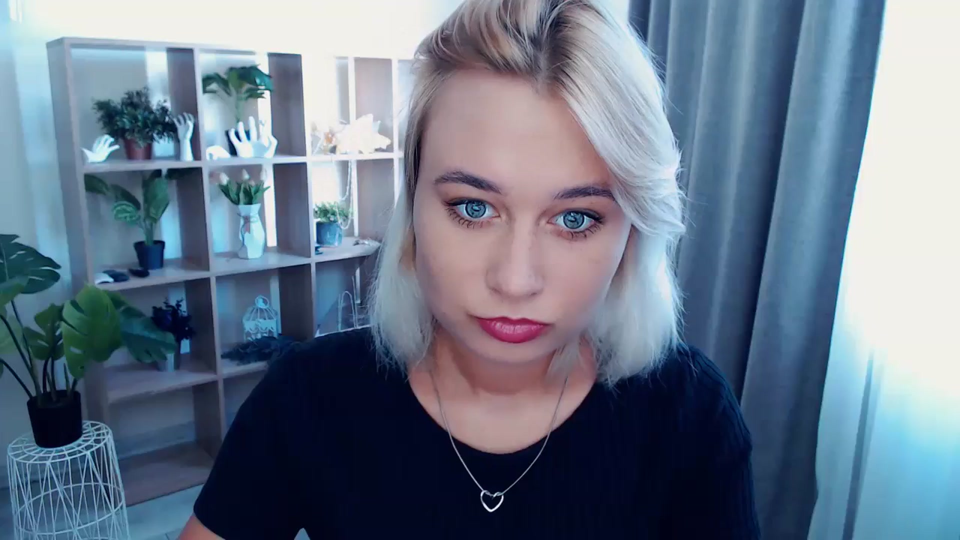 Gallery image thumbnail from Kukla_kolduna's myfreecams stream on, 08/15/2024, 14:14 image 1 of 20