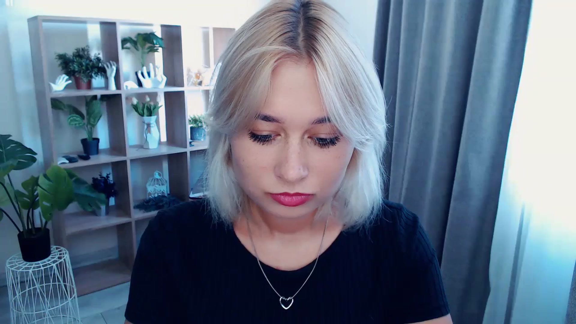 Gallery image thumbnail from Kukla_kolduna's myfreecams stream on, 08/15/2024, 14:14 image 9 of 20