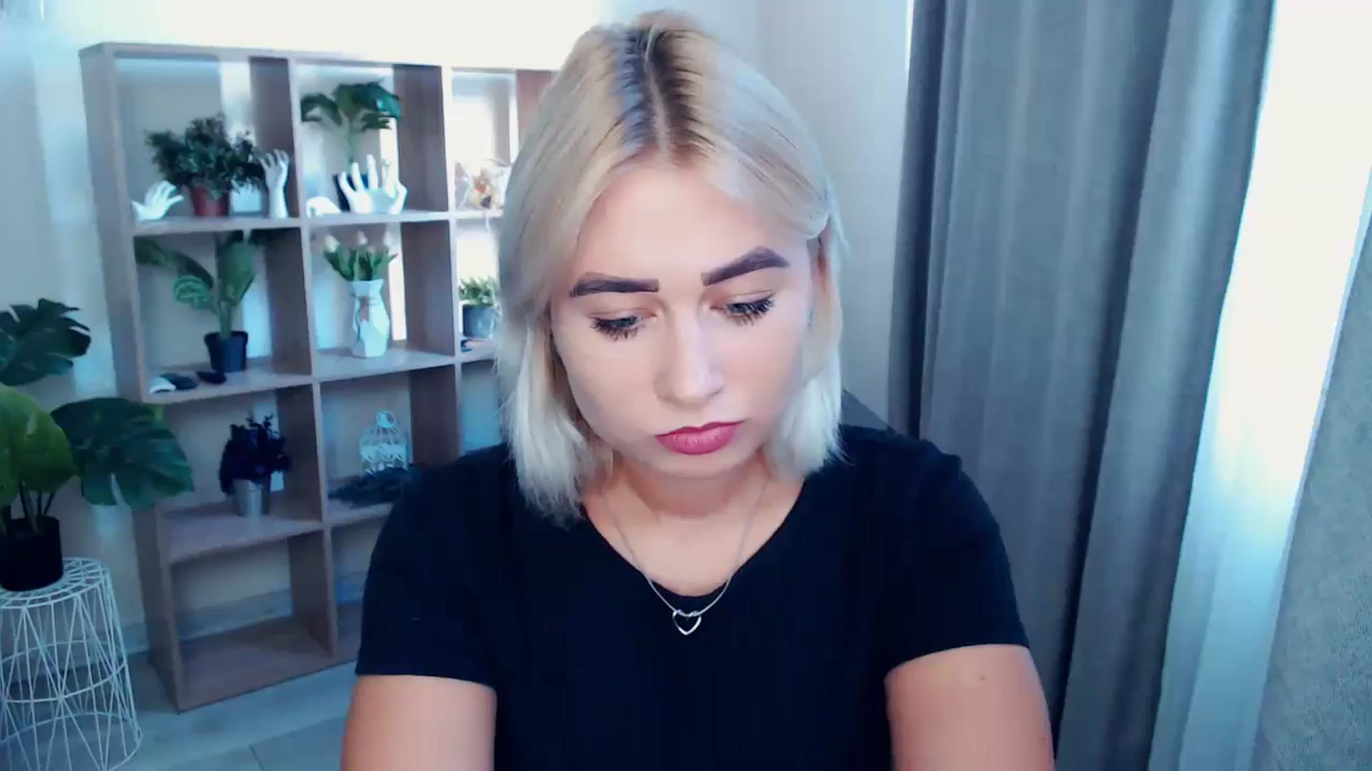 Gallery image thumbnail from Kukla_kolduna's myfreecams stream on, 08/16/2024, 16:36 image 5 of 20