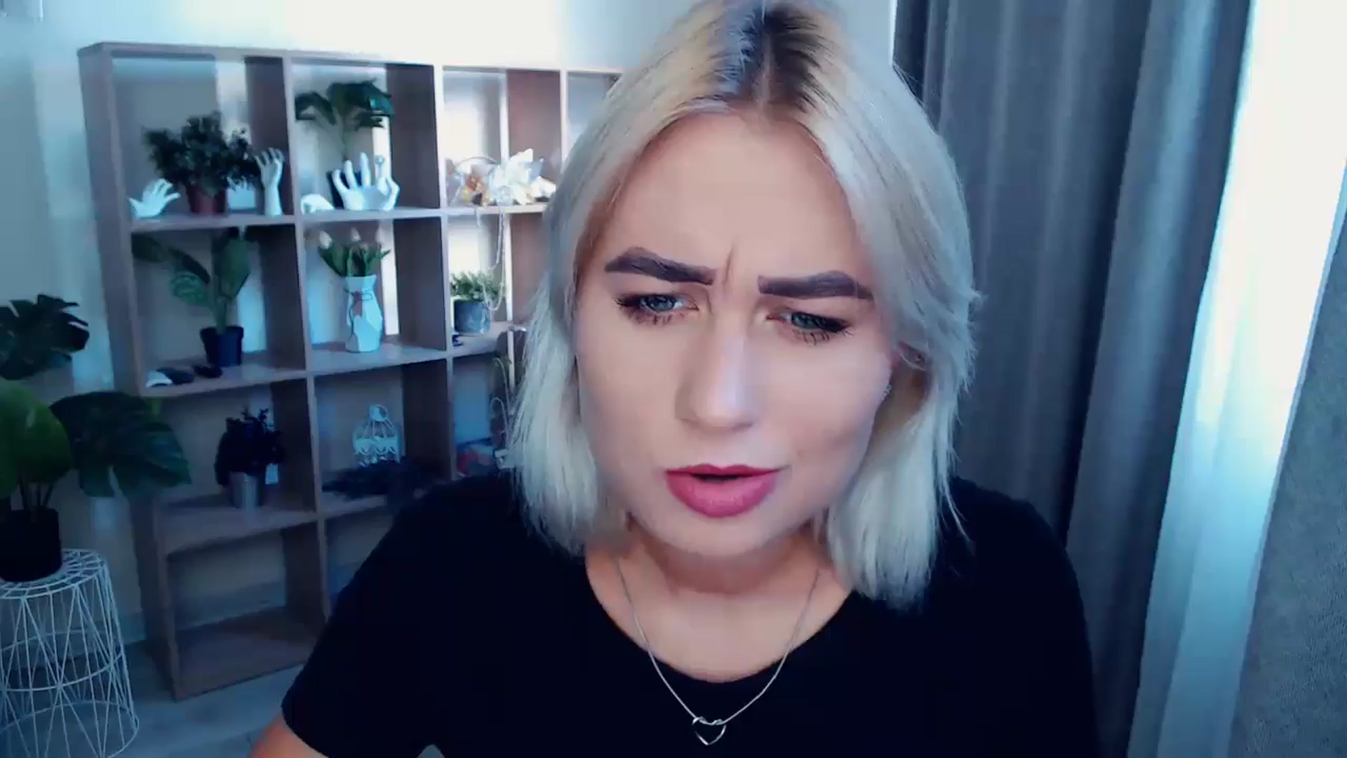 Gallery image thumbnail from Kukla_kolduna's myfreecams stream on, 08/16/2024, 16:36 image 4 of 20