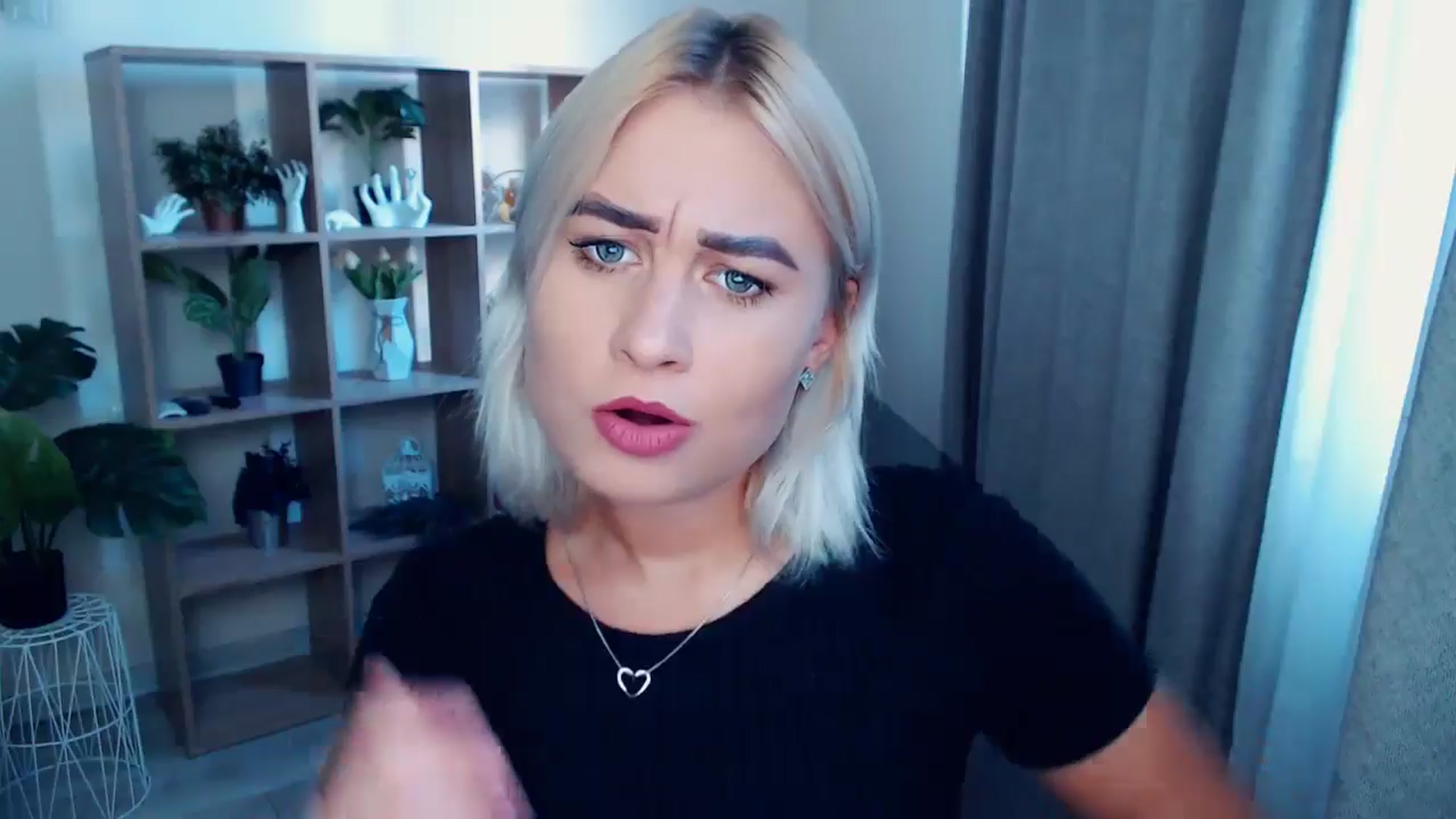 Gallery image thumbnail from Kukla_kolduna's myfreecams stream on, 08/16/2024, 16:36 image 13 of 20