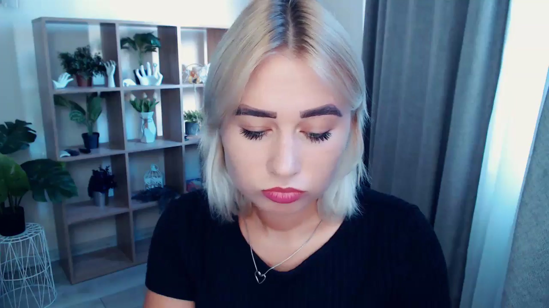 Gallery image thumbnail from Kukla_kolduna's myfreecams stream on, 08/16/2024, 16:36 image 7 of 20