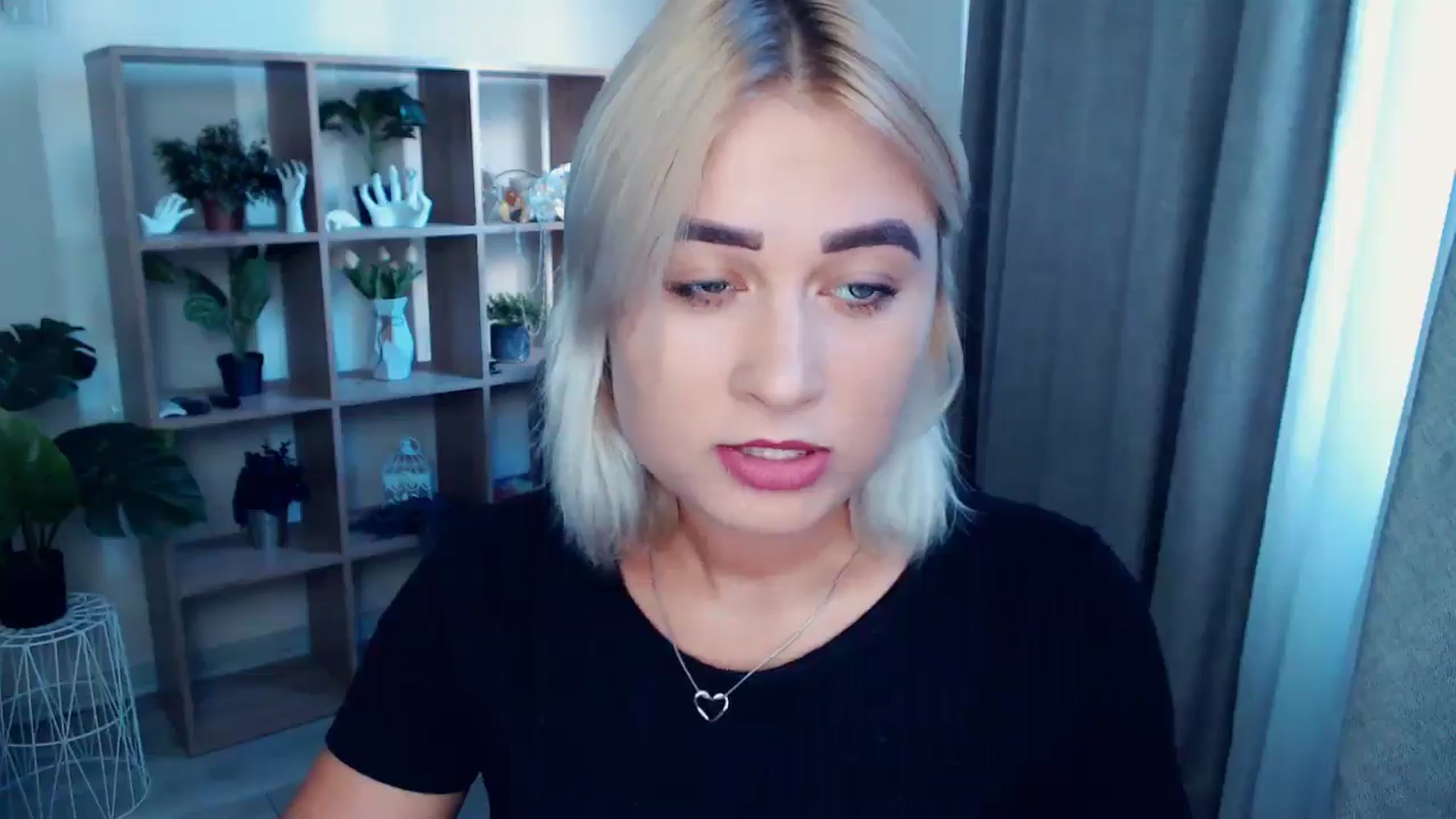Gallery image thumbnail from Kukla_kolduna's myfreecams stream on, 08/16/2024, 16:36 image 16 of 20