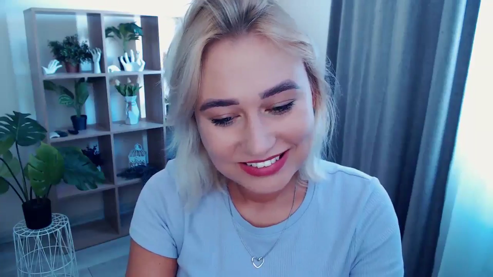 Gallery image thumbnail from Kukla_kolduna's myfreecams stream on, 08/17/2024, 12:42 image 3 of 20