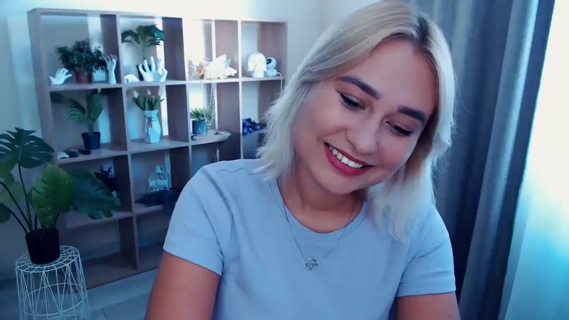 Gallery image thumbnail from Kukla_kolduna's myfreecams stream on, 08/17/2024, 12:42 image 17 of 20